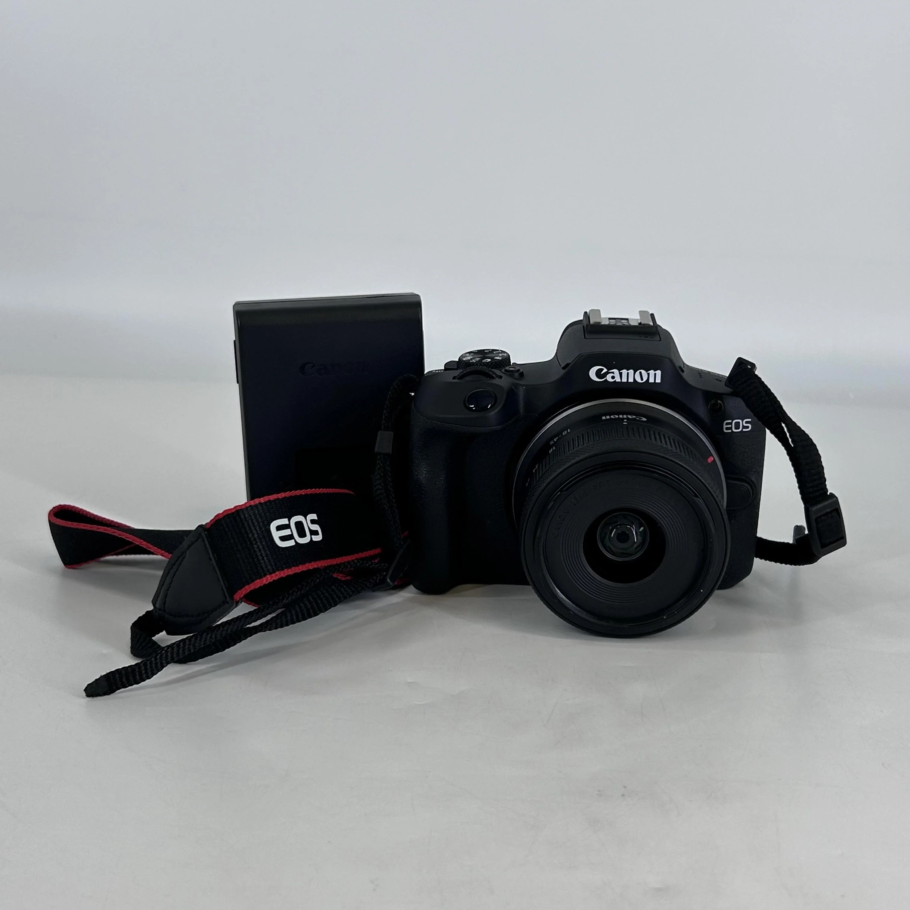 Canon EOS R100 24.1MP Black