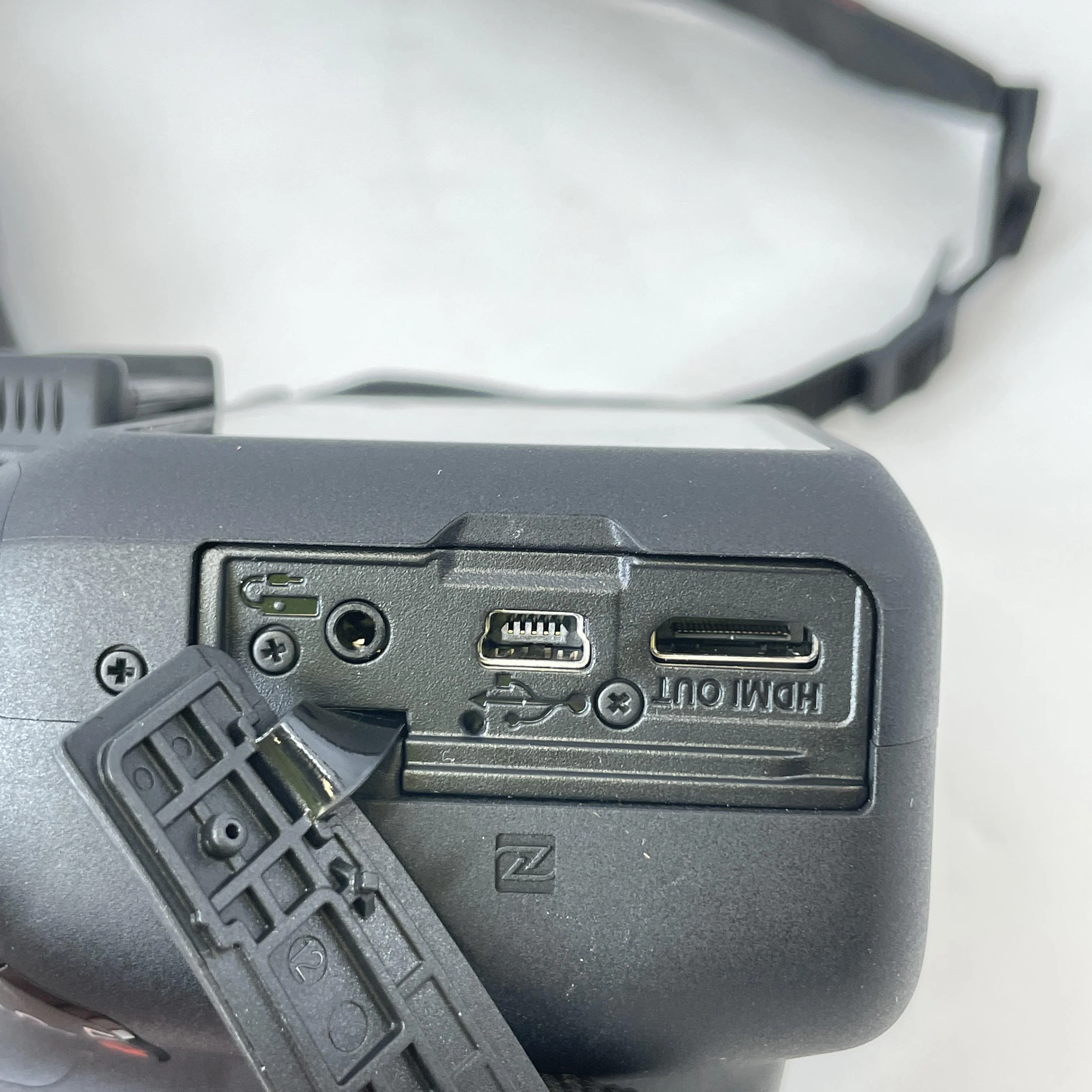 Canon EOS Rebel T7 24.1MP Black - Image 16