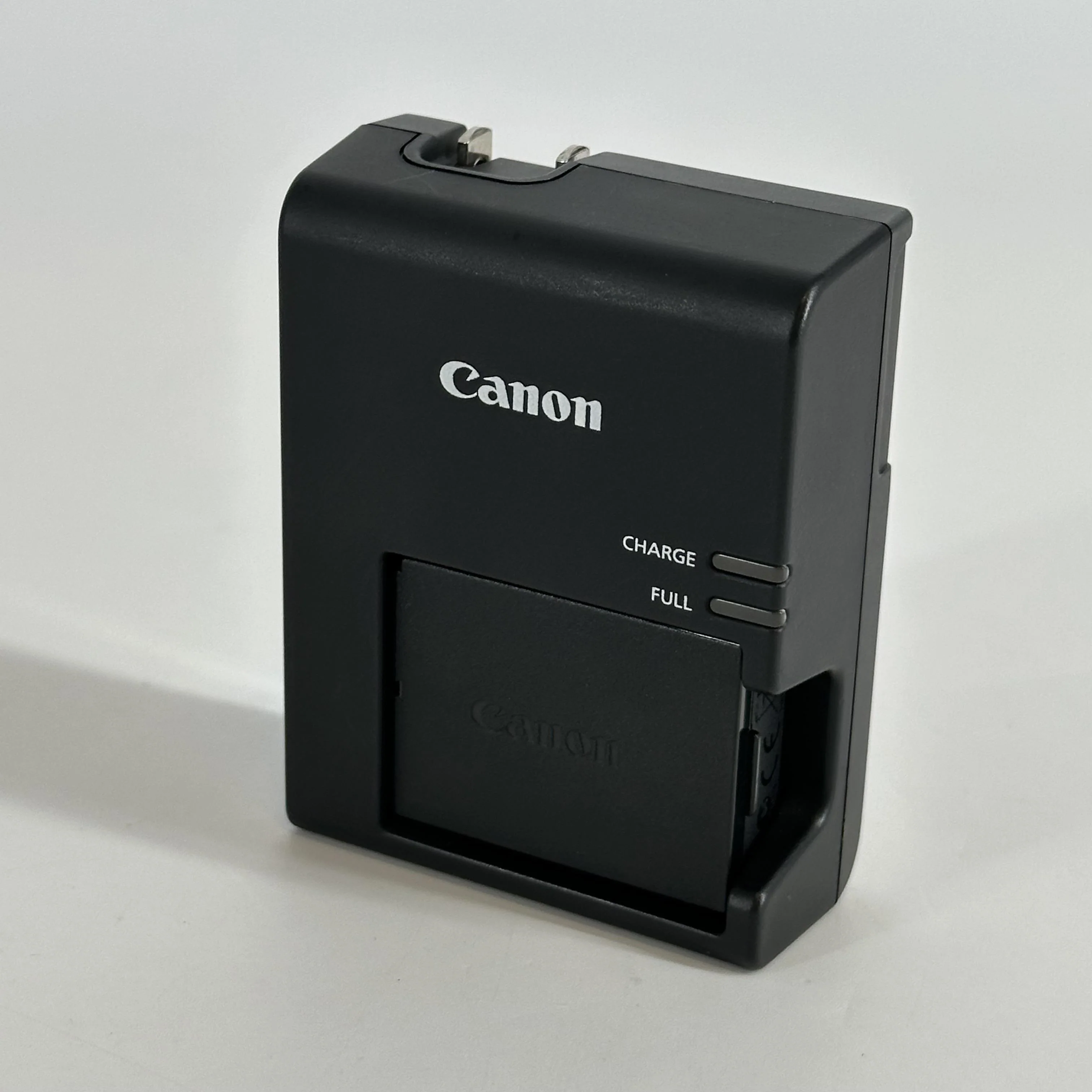 Canon EOS Rebel T7 24.1MP Black - Image 2