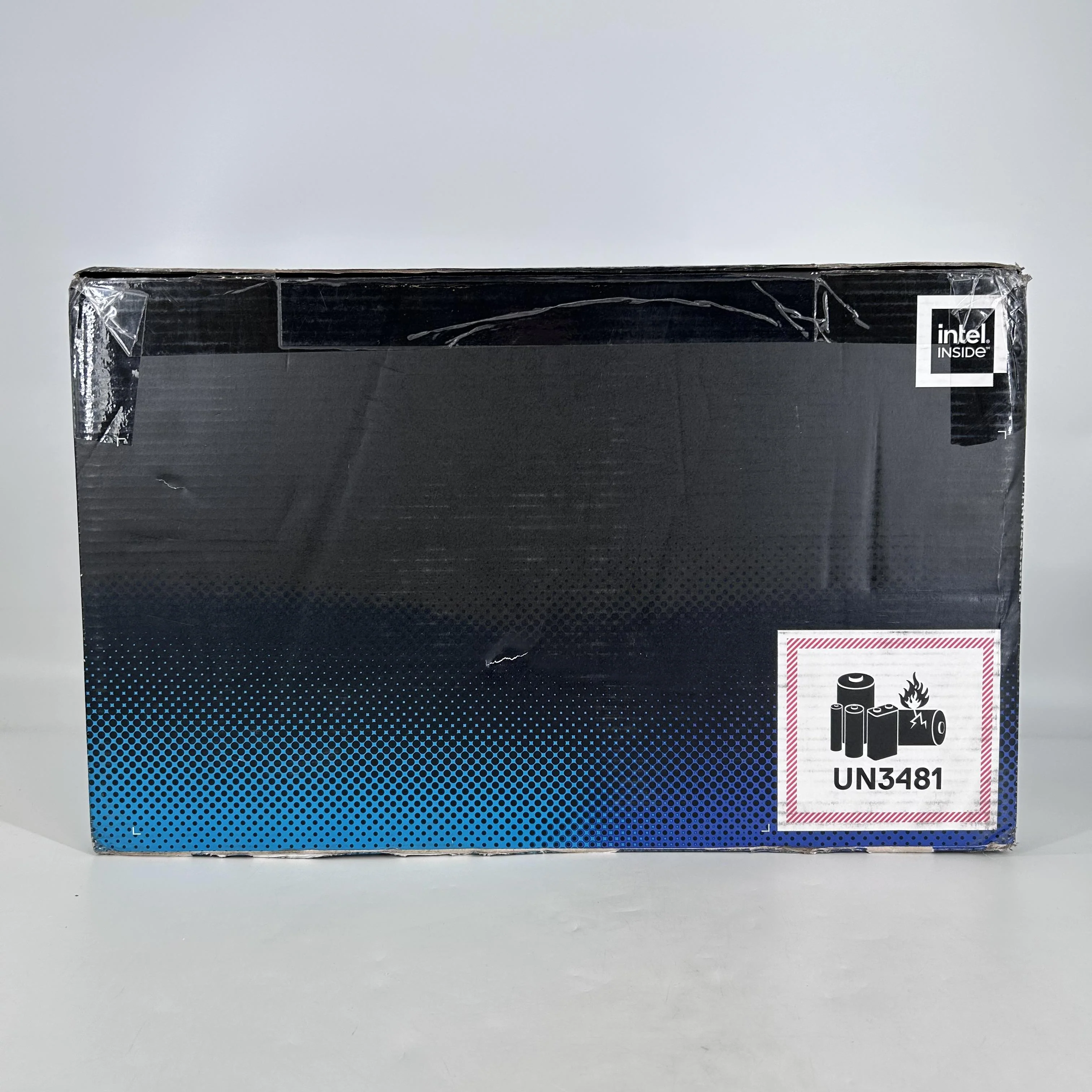 Dell Alienware 16X Aurora Interstellar Indigo 2.7 GHz Intel Core Ultra 9 Series 2 32GB RAM 2TB Solid State Drive NVIDIA GeForce RTX 5070 8 GB - Image 3