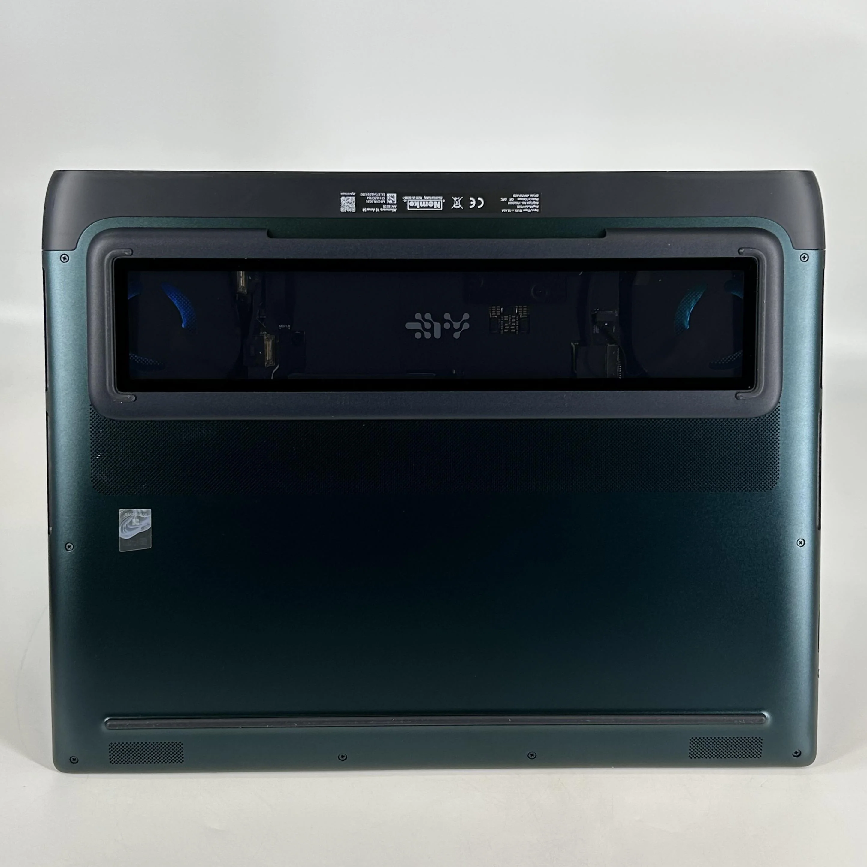 Dell Alienware 18 Area-51 Teal 2.7 GHz Intel Core Ultra 9 Series 2 64GB RAM 4TB Solid State Drive NVIDIA GeForce RTX 5090 24 GB - Image 9