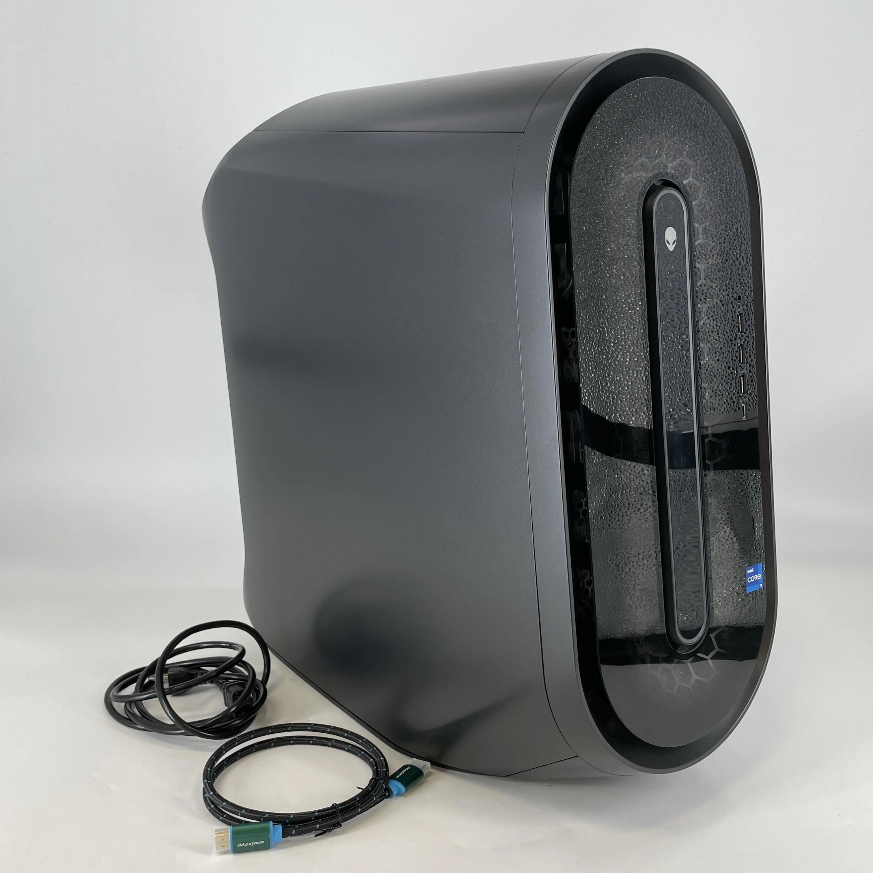 Dell Alienware Aurora R13 2.1 GHz Intel Core i7 12th Gen. 16GB RAM 512GB Solid State Drive 1TB Solid State Drive NVIDIA GeForce RTX 3060 Ti 8 GB
