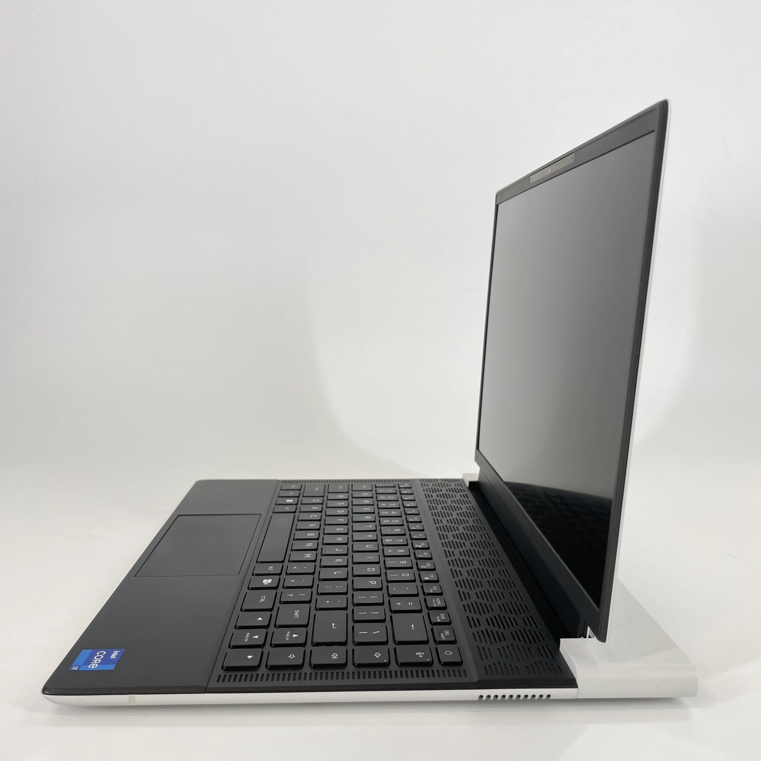 Dell Alienware X14 R2 Silver 2.4 GHz Intel Core i7 13th Gen. 16GB RAM 1TB Solid State Drive NVIDIA GeForce RTX 4050 6 GB - Image 4