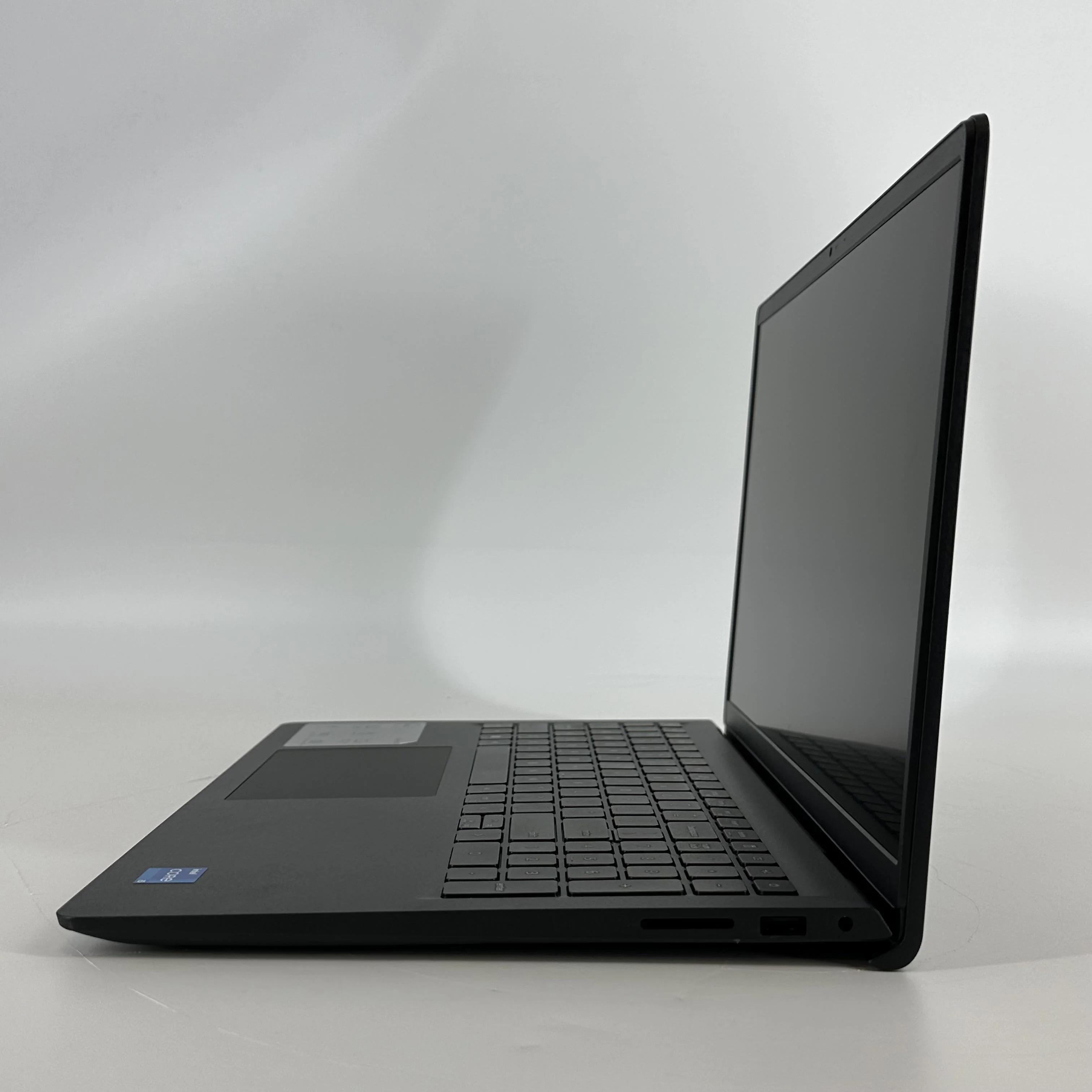 Dell Inspiron 3530 15.6 Black 1.3 GHz Intel Core i5 13th Gen. 8GB RAM 512GB Solid State Drive - Image 4