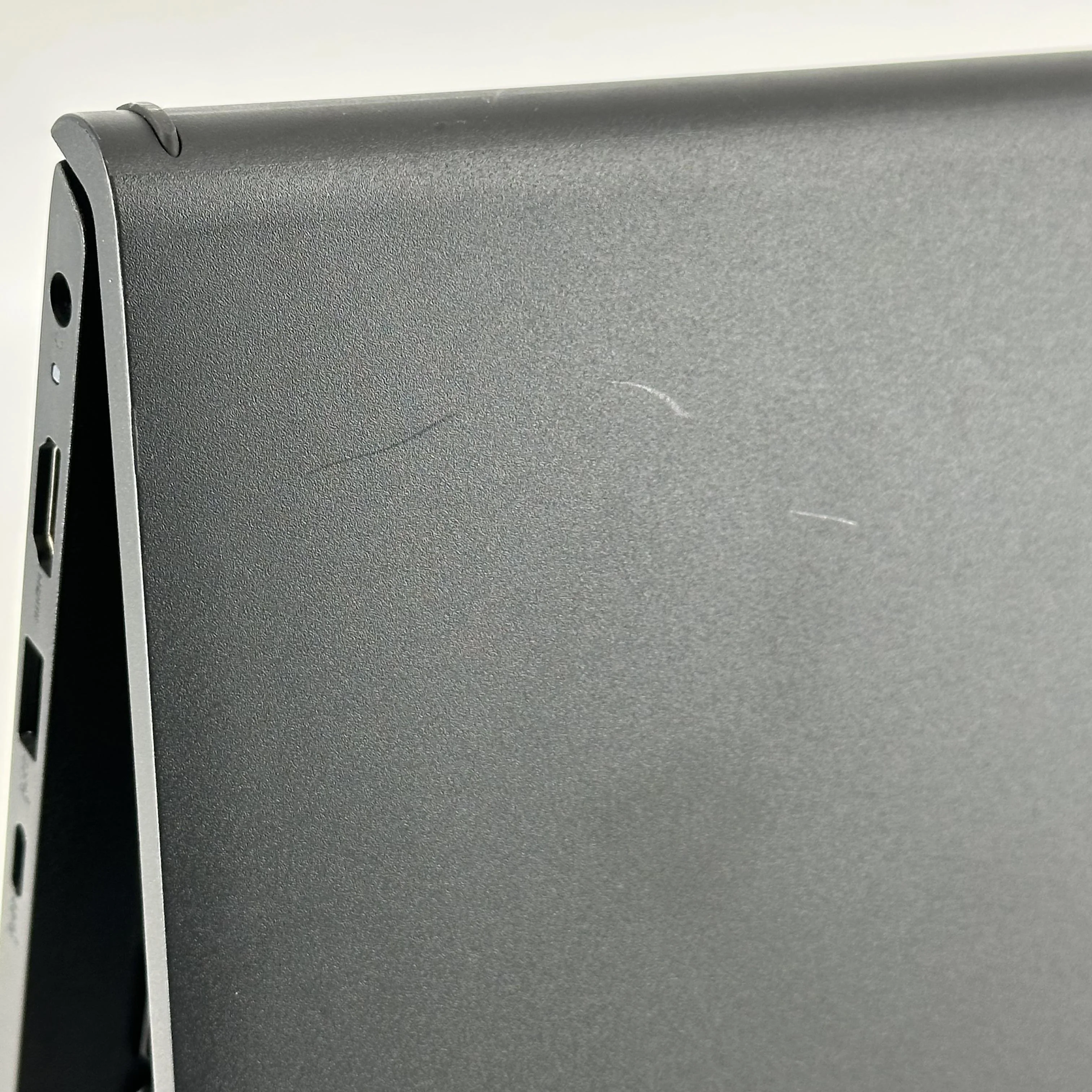 Dell Inspiron 3530 15.6 Black 1.3 GHz Intel Core i5 13th Gen. 8GB RAM 512GB Solid State Drive - Image 7