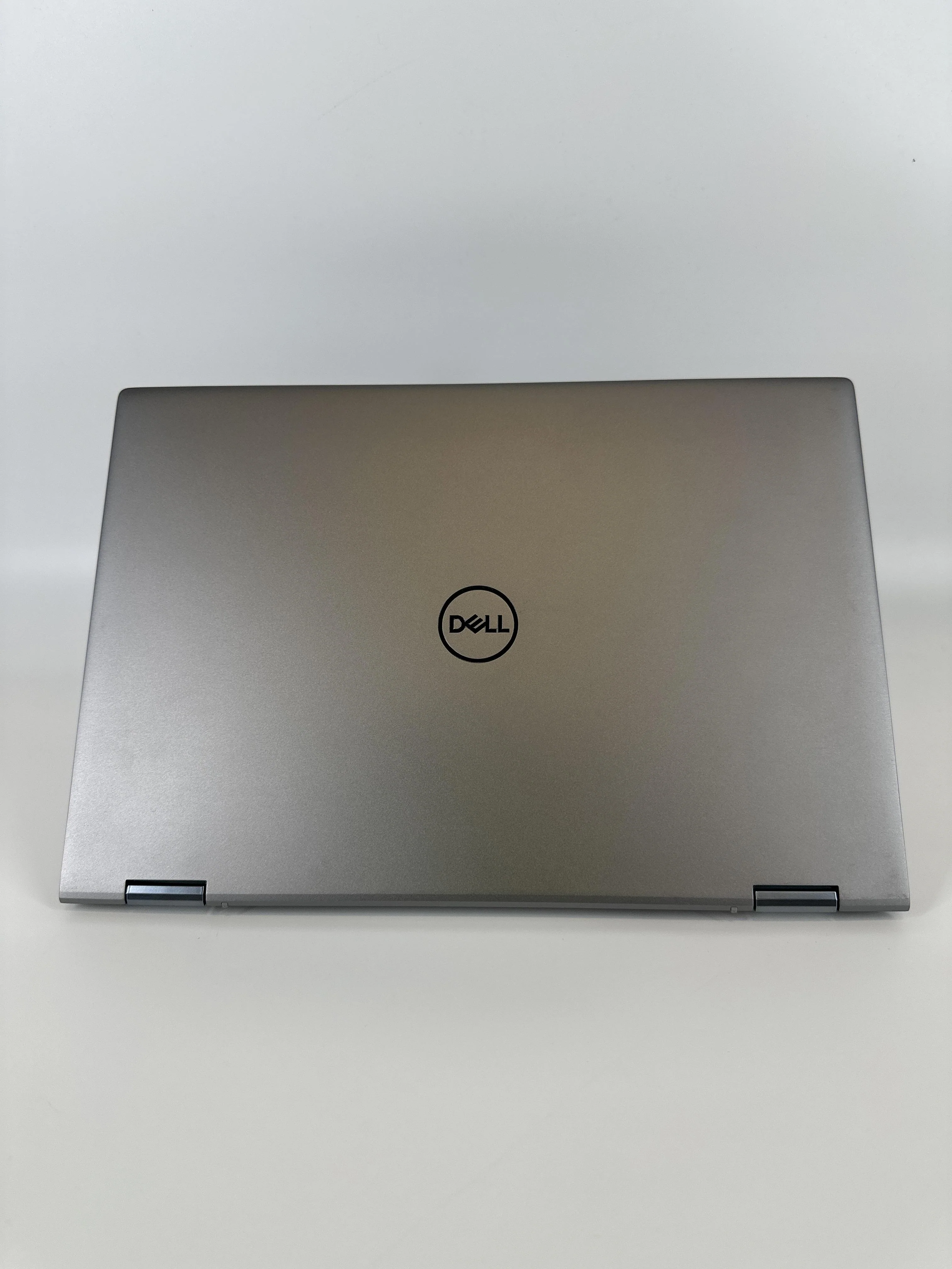 Dell Inspiron 5406 (2-in-1) 14 Silver 2.8 GHz Intel Core i7 11th Gen. 16GB RAM 1TB Solid State Drive - Image 5