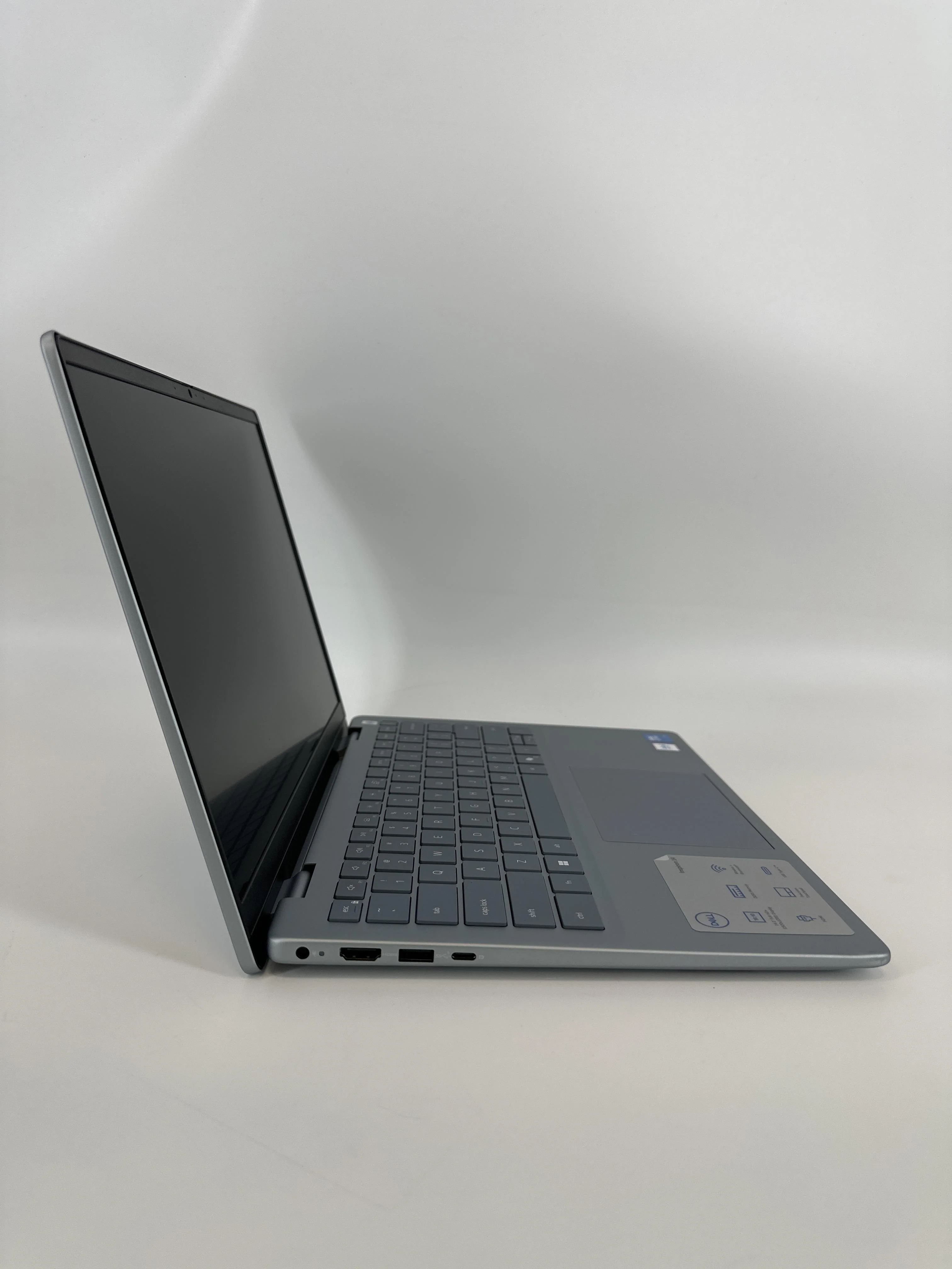 Dell Inspiron 5440 14 Silver 1.8 GHz Intel Core 7 16GB RAM 1TB Solid State Drive - Image 3