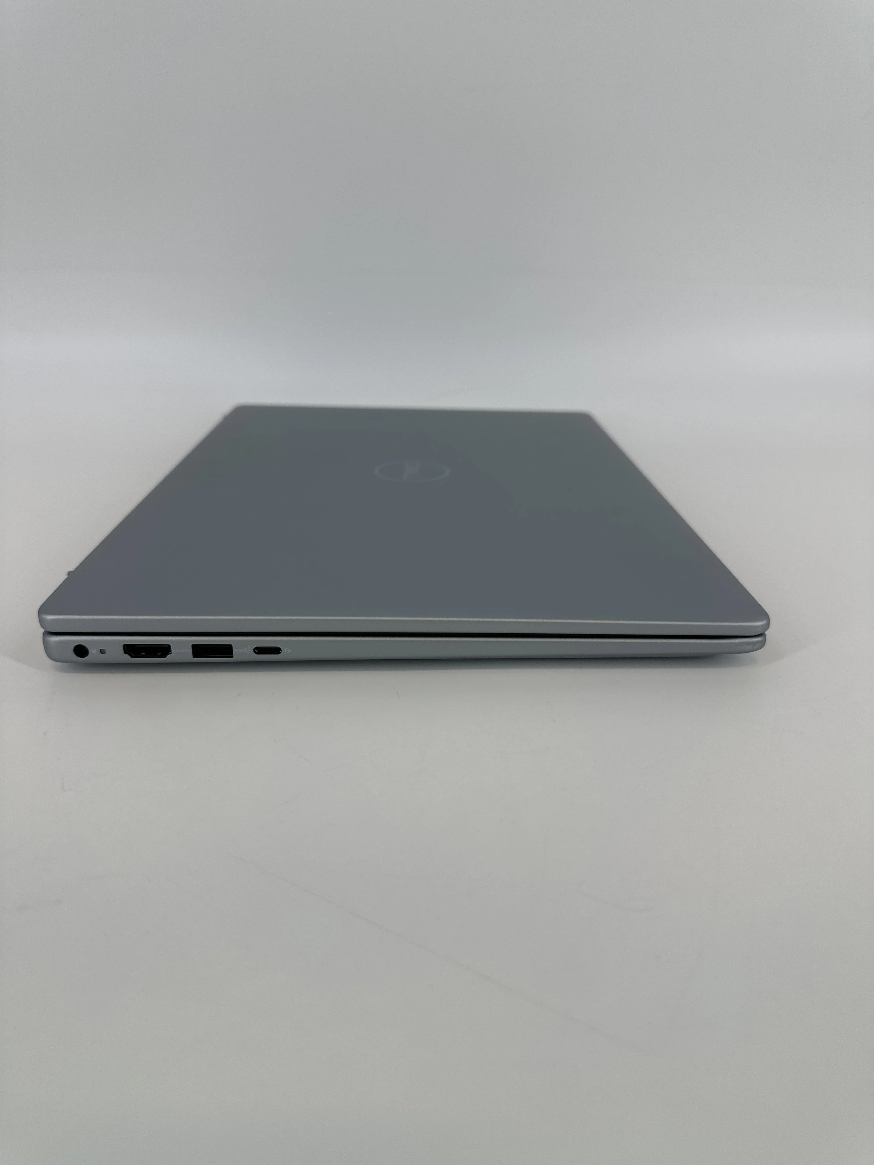 Dell Inspiron 5440 14 Silver 1.8 GHz Intel Core 7 16GB RAM 1TB Solid State Drive - Image 7