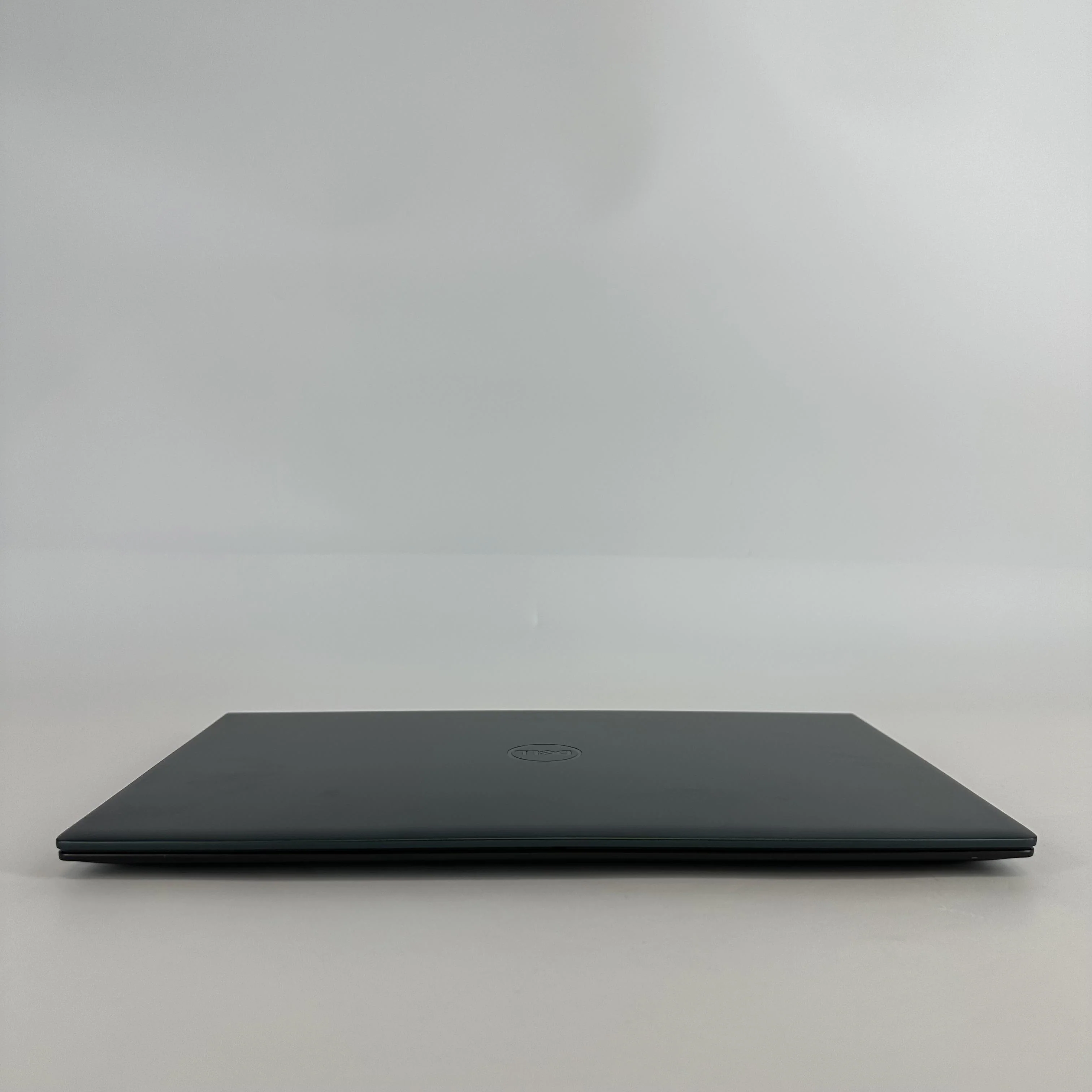 Dell Inspiron 5515 15.6 Gray 1.8 GHz AMD Ryzen 7 5700U 16GB RAM 512GB Solid State Drive - Image 13