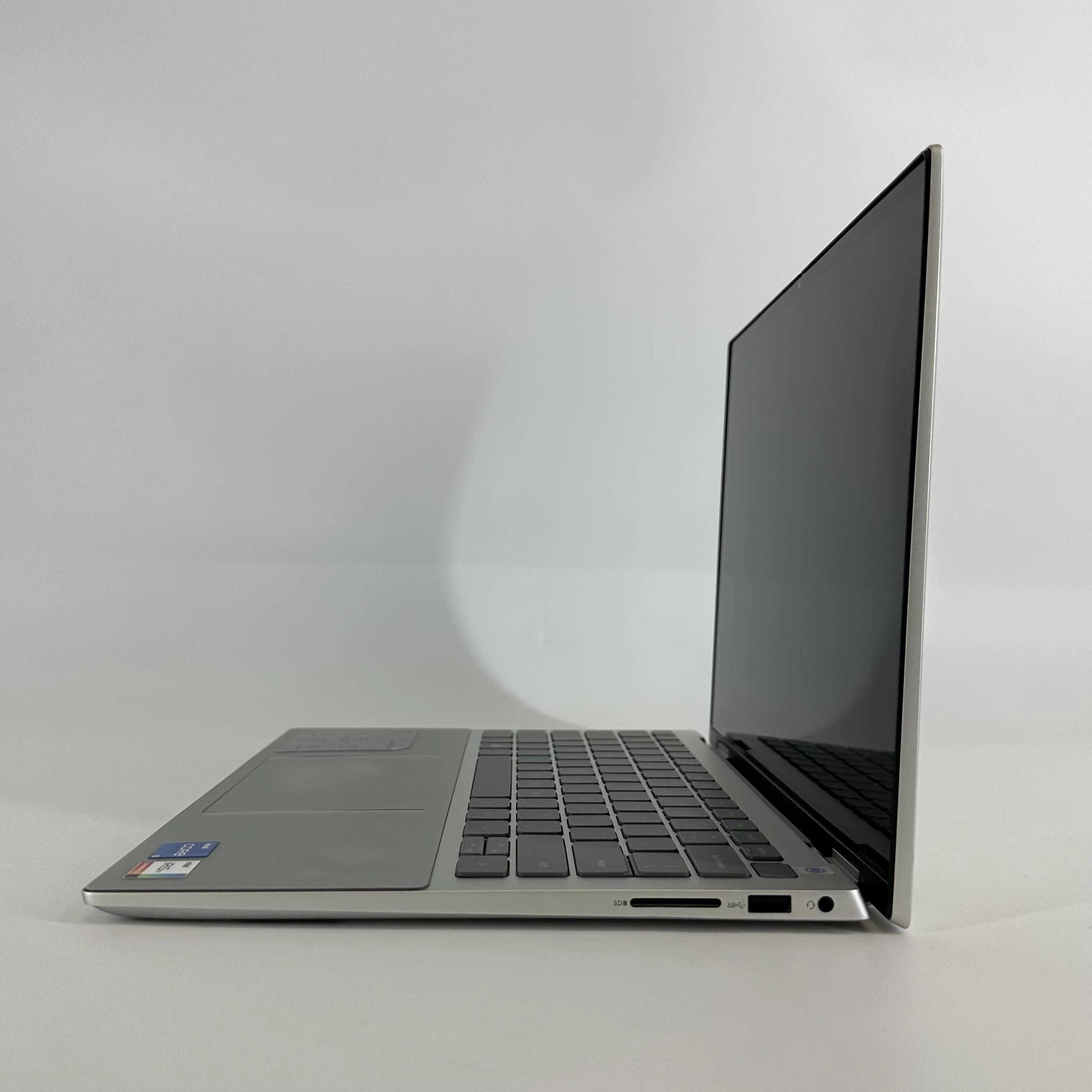 Dell Inspiron 7420 (2-in-1) 14 Silver 1.3 GHz Intel Core i5 12th Gen. 8GB RAM 512GB Solid State Drive - Image 5