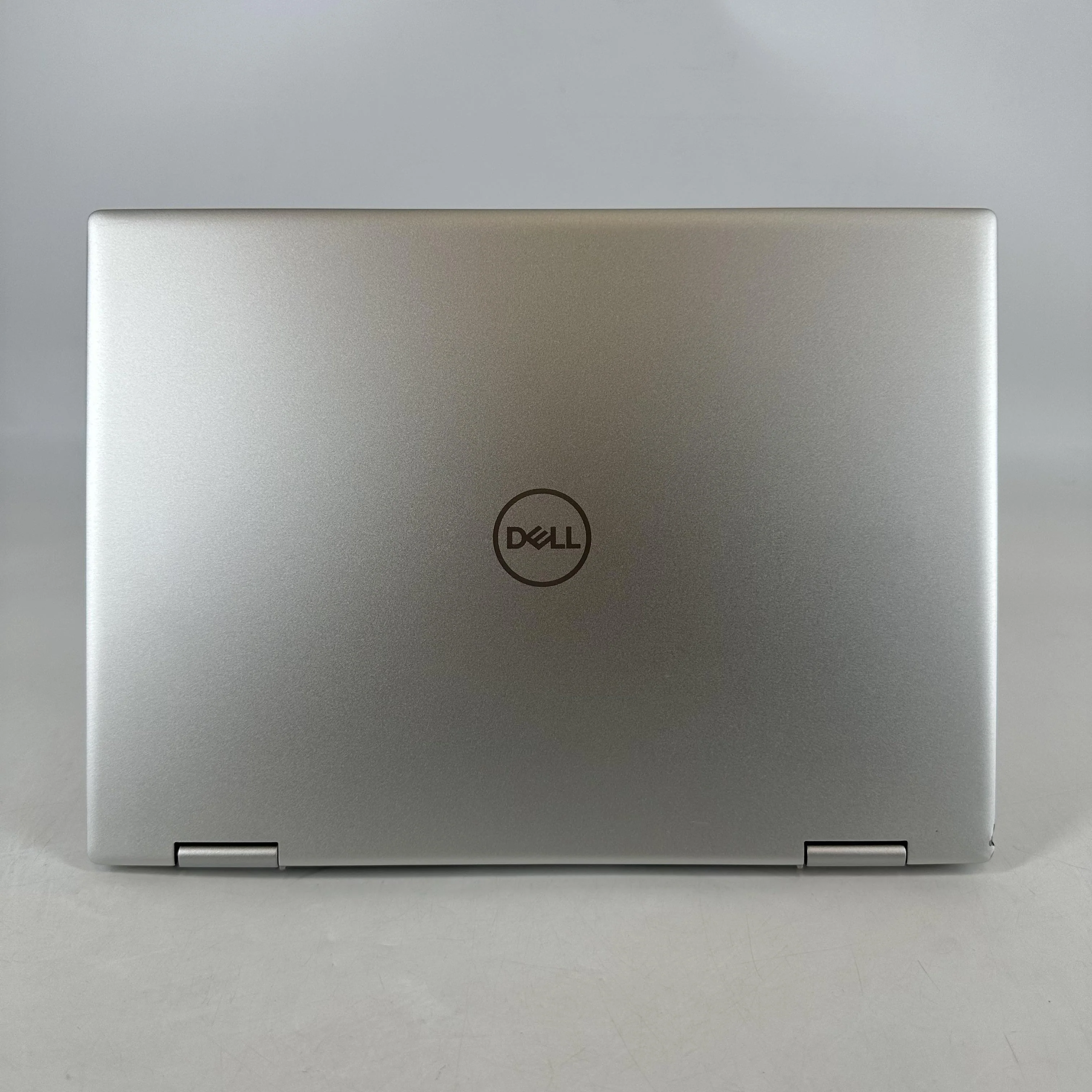 Dell Inspiron 7430 (2-in-1) 14 Silver 1.7 GHz Intel Core i7 13th Gen. 16GB RAM 1TB Solid State Drive - Image 5