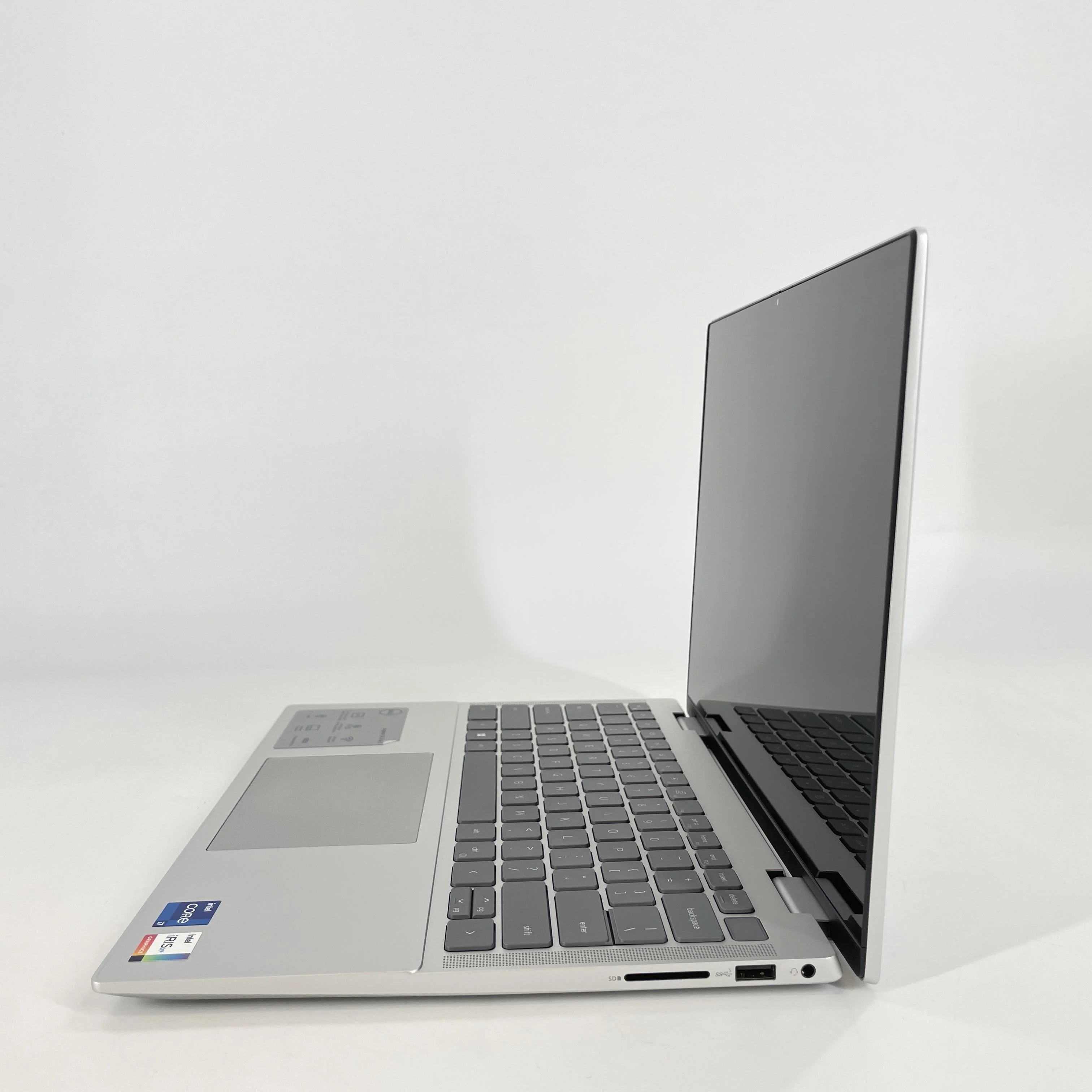Dell Inspiron 7430 (2-in-1) 14 Silver 1.7 GHz Intel Core i7 13th Gen. 16GB RAM 1TB Solid State Drive - Image 4