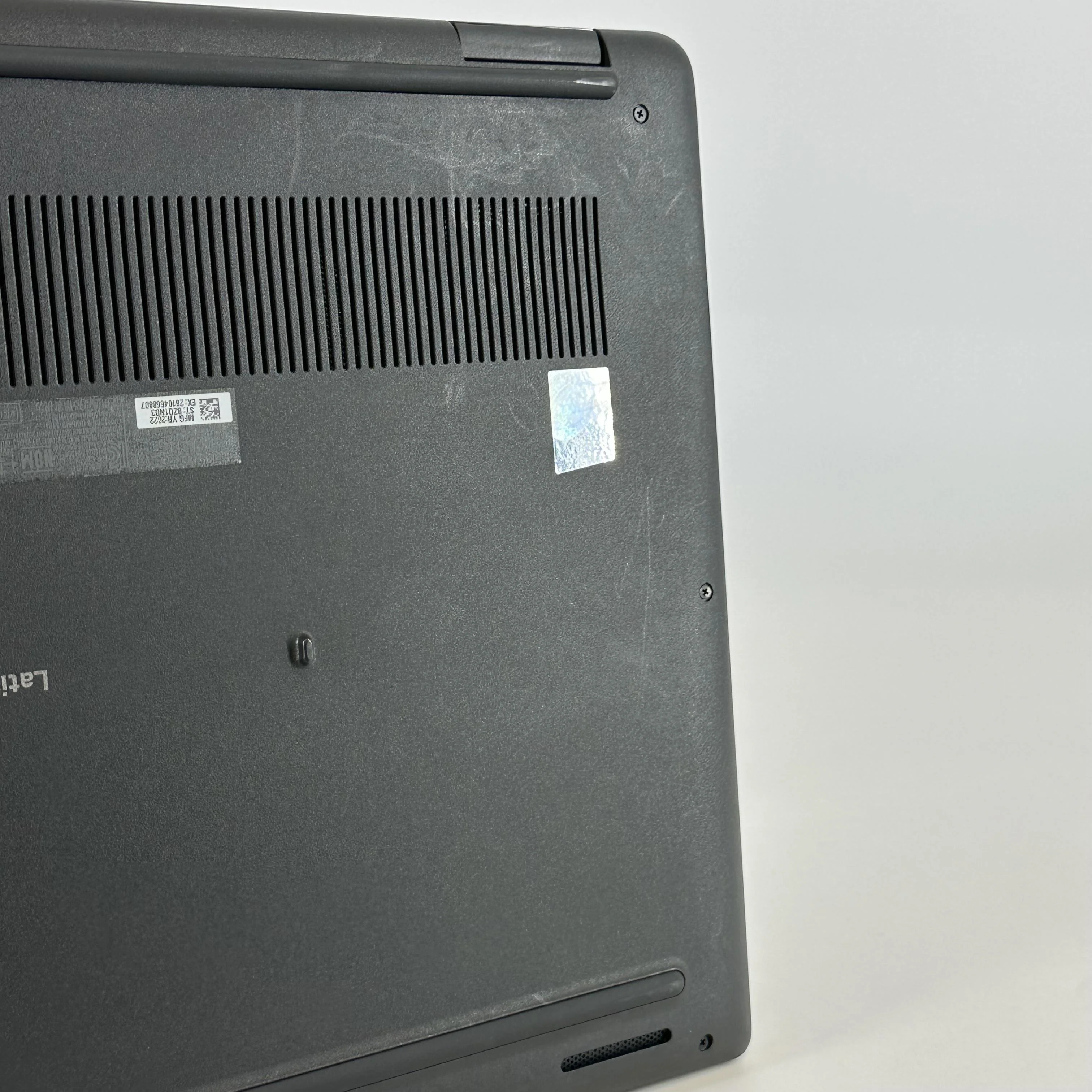 Dell Latitude 3520 15.6 Black 2.4 GHz Intel Core i5 11th Gen. 8GB RAM 256GB Solid State Drive - Image 26
