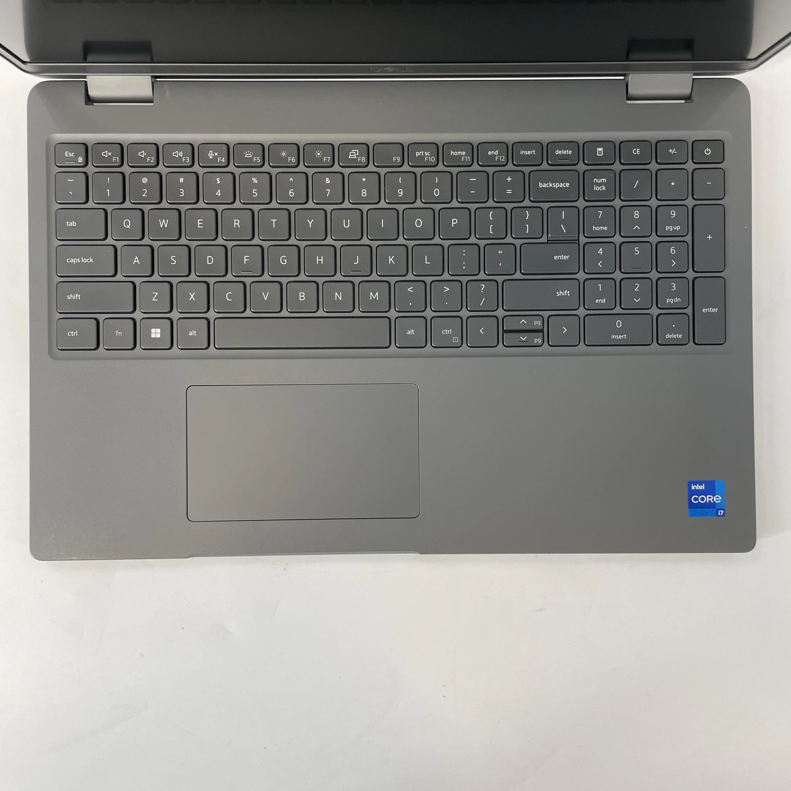 Dell Latitude 3540 15.6 Gray 1.7 GHz Intel Core i7 13th Gen. 16GB RAM 256GB Solid State Drive - Image 2