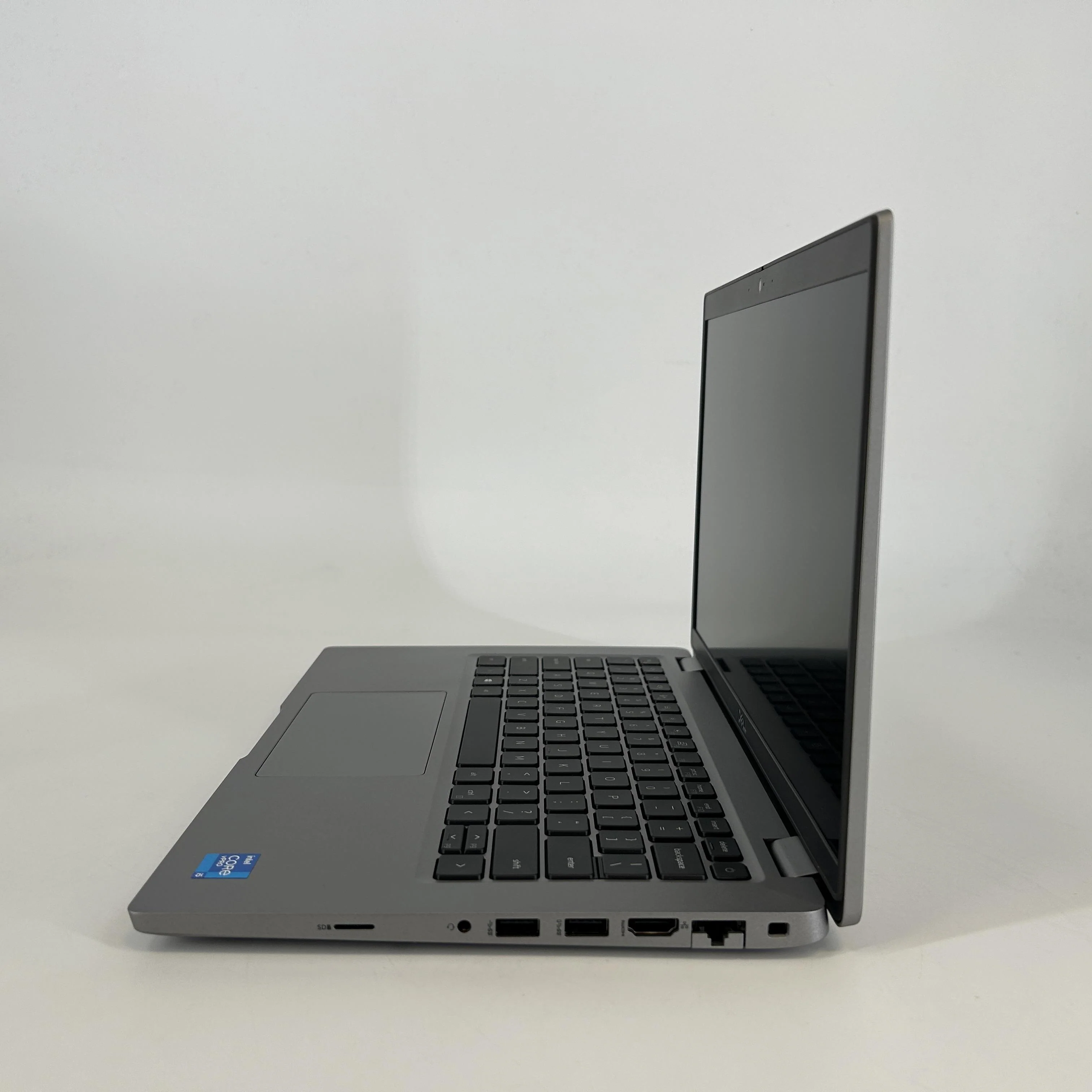 Dell Latitude 5420 14 Gray 2.6 GHz Intel Core i5 11th Gen. 16GB RAM 256GB Solid State Drive - Image 4