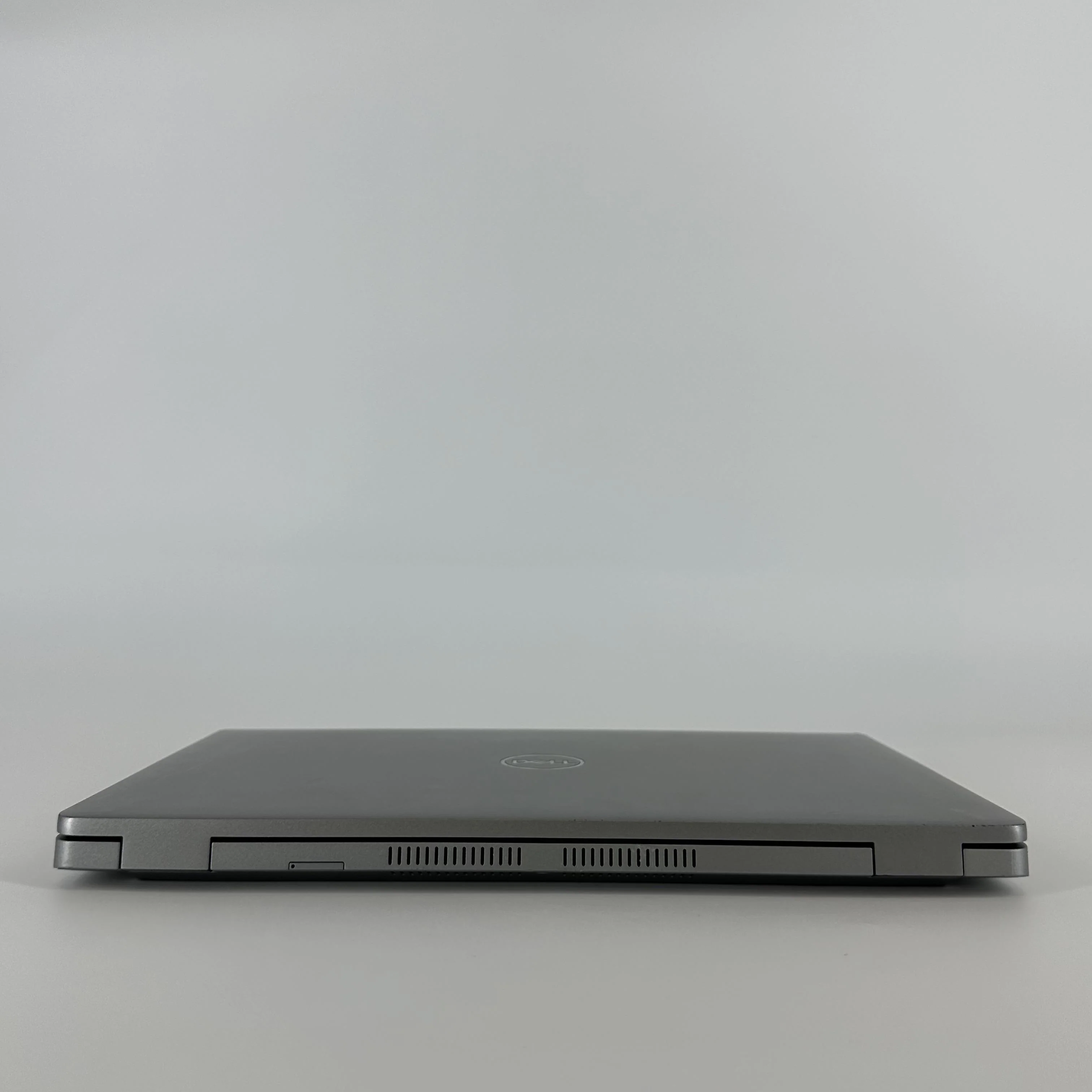 Dell Latitude 5420 14 Gray 2.6 GHz Intel Core i5 11th Gen. 16GB RAM 256GB Solid State Drive - Image 10
