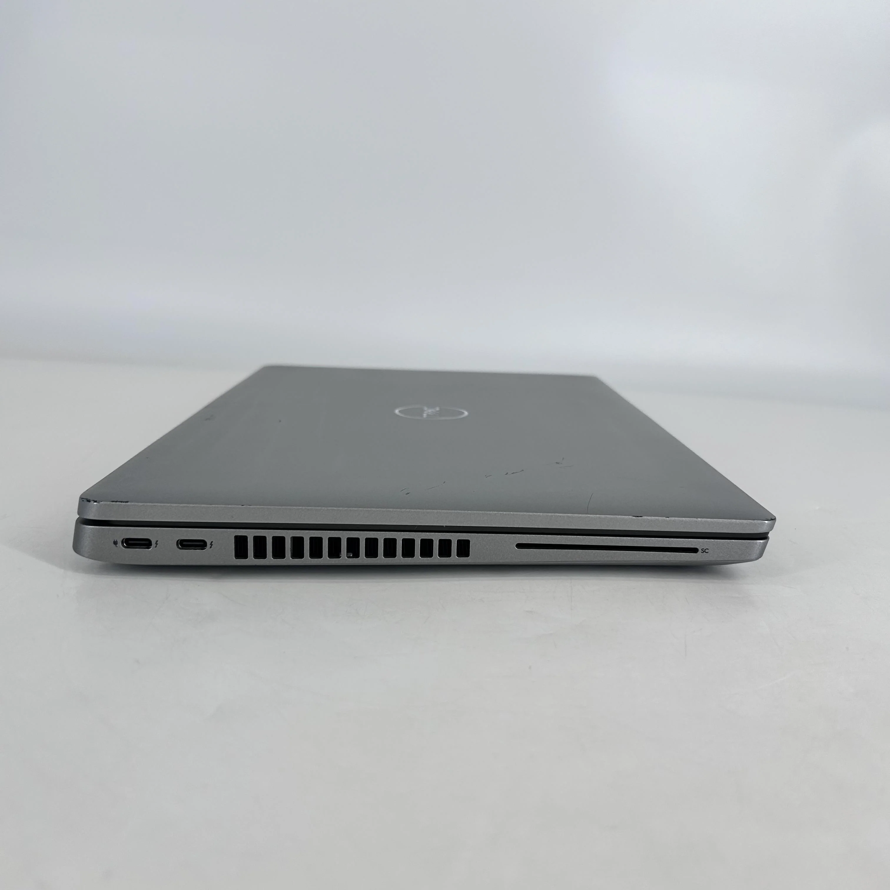 Dell Latitude 5420 14 Gray 3.0 GHz Intel Core i7 11th Gen. 16GB RAM 512GB Solid State Drive - Image 6