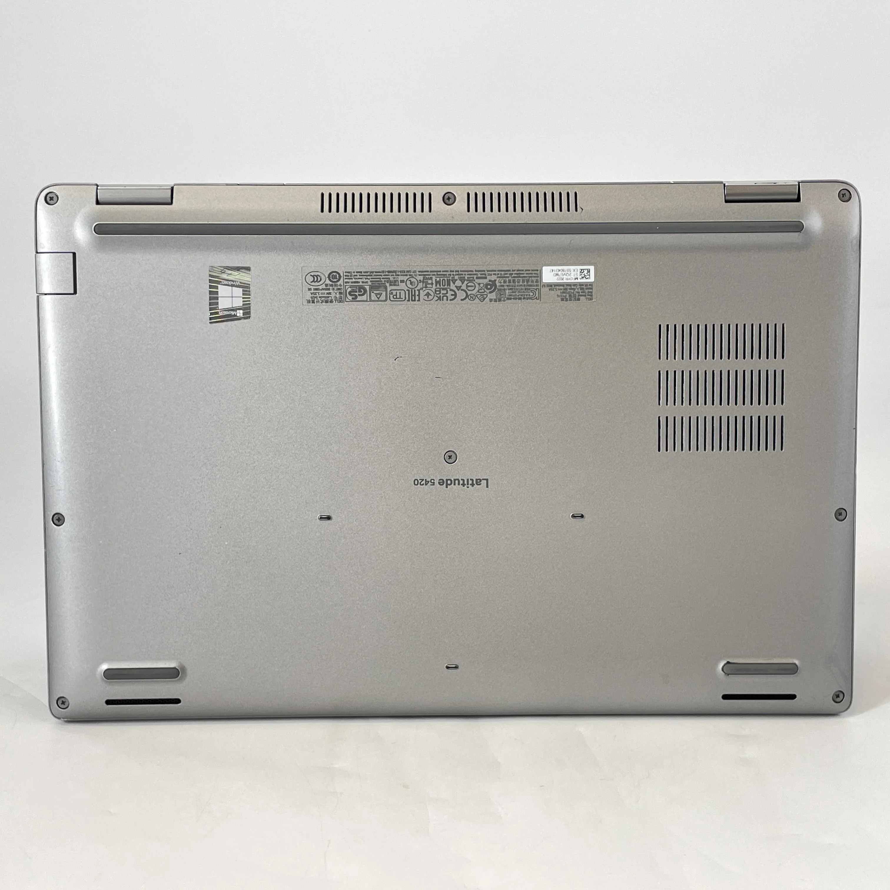 Dell Latitude 5420 14 Gray 3.0 GHz Intel Core i7 11th Gen. 16GB RAM 512GB Solid State Drive - Image 6