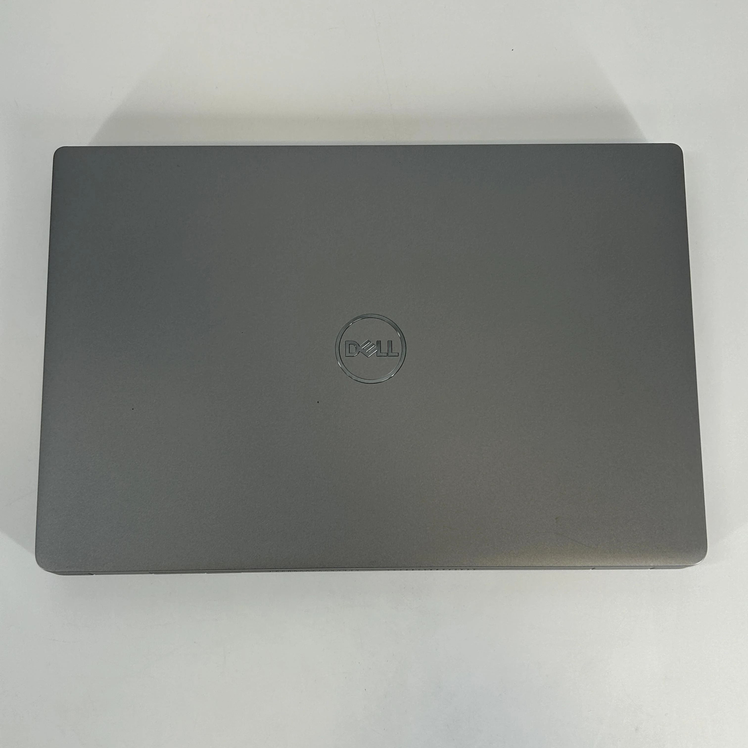 Dell Latitude 5430 14 Gray 1.3 GHz Intel Core i5 12th Gen. 16GB RAM 256GB Solid State Drive - Image 5