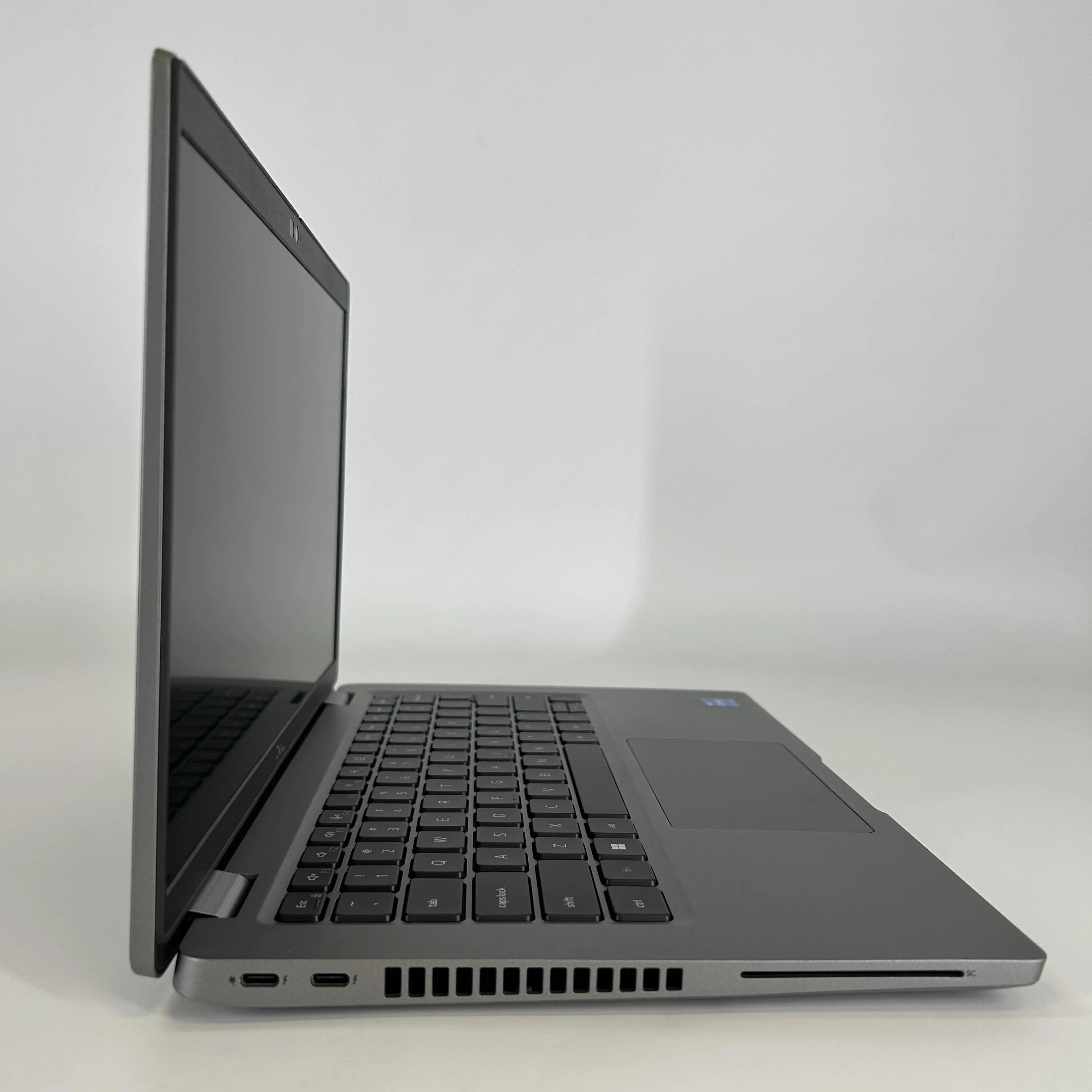 Dell Latitude 5430 14 Gray 1.6 GHz Intel Core i5 12th Gen. 16GB RAM 256GB Solid State Drive - Image 3