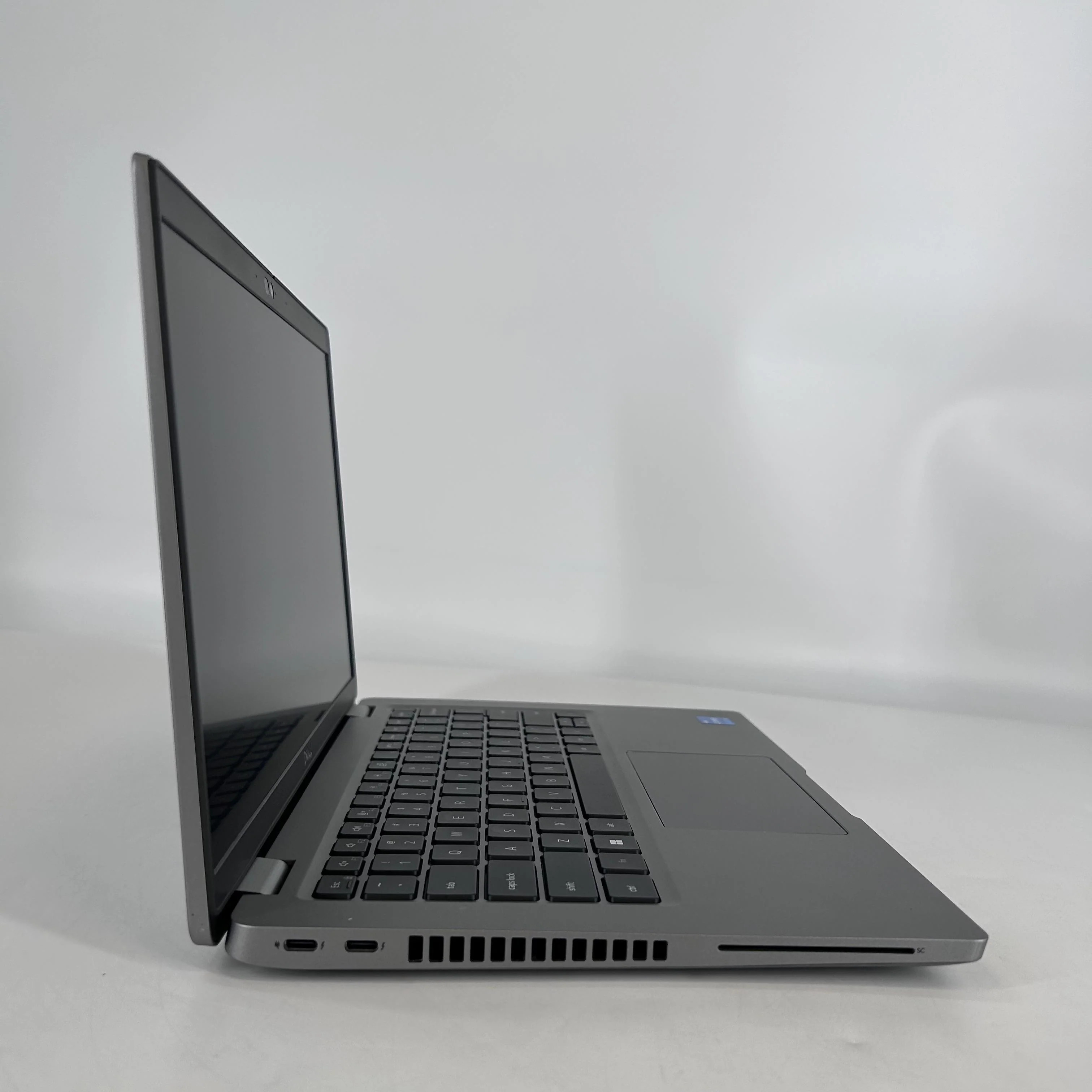 Dell Latitude 5430 14 Gray 1.6 GHz Intel Core i5 12th Gen. 16GB RAM 512GB Solid State Drive - Image 3