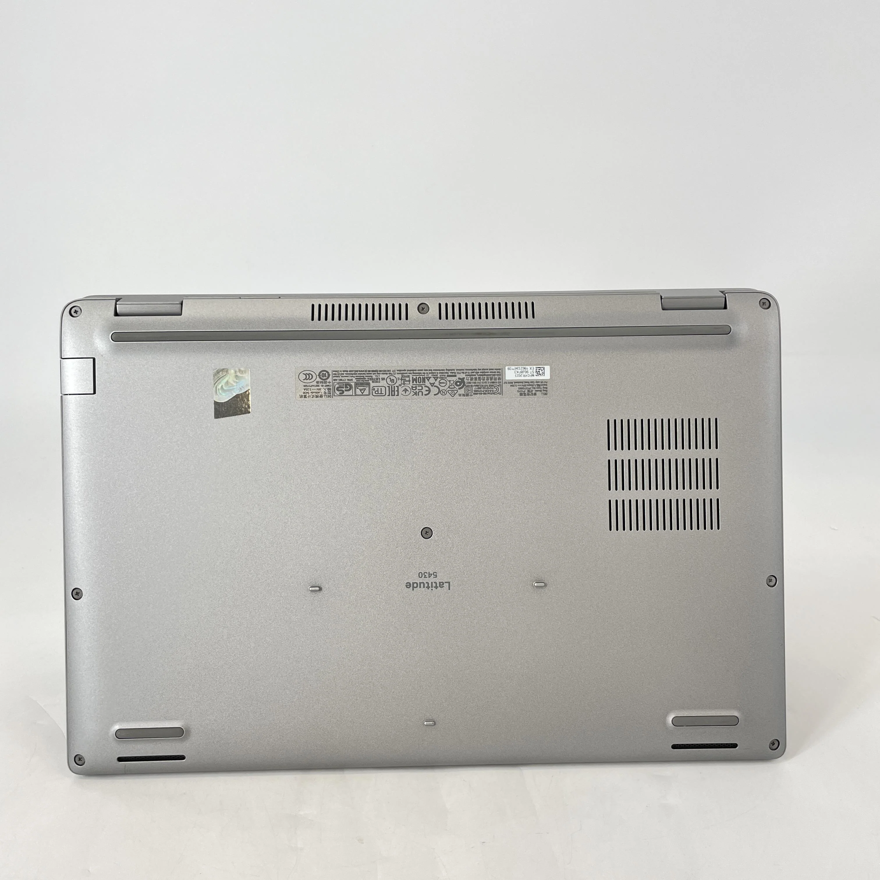 Dell Latitude 5430 14 Gray 1.7 GHz Intel Core i7 12th Gen. 16GB RAM 512GB Solid State Drive - Image 6