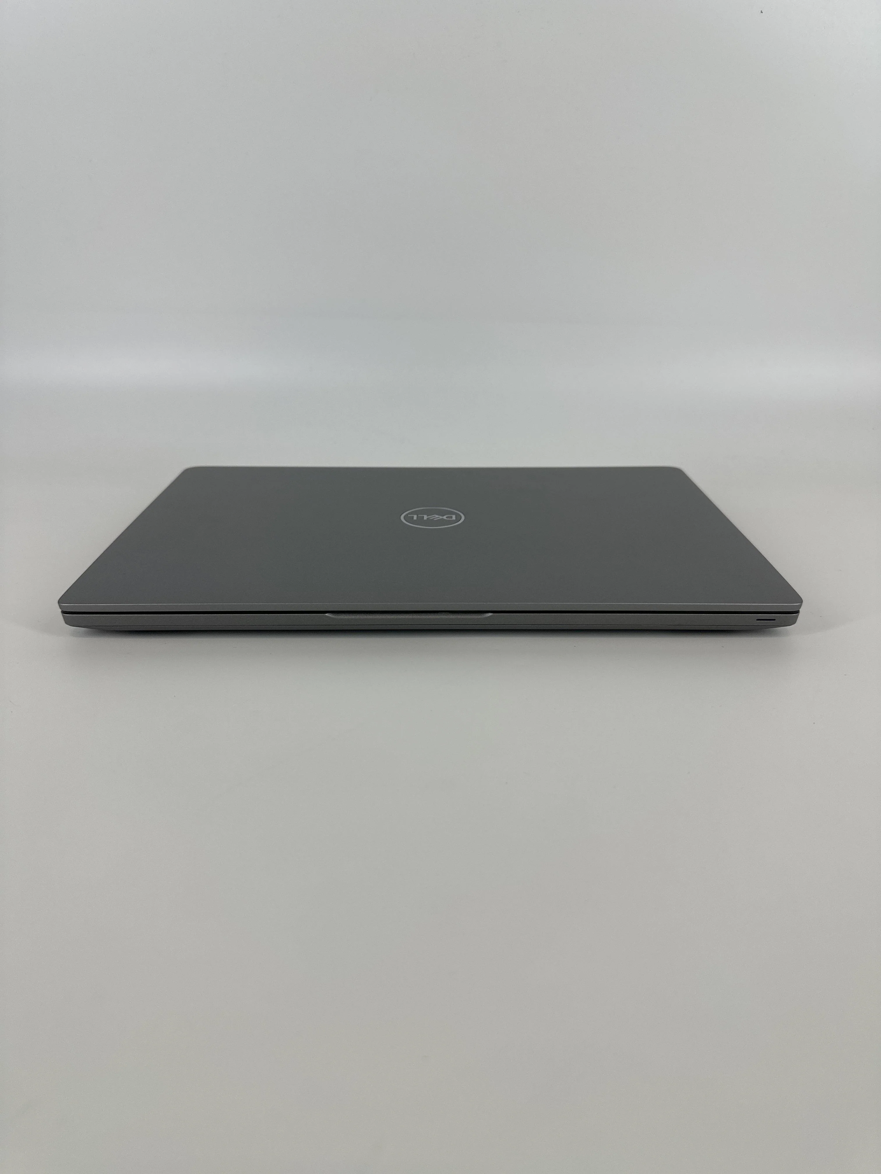 Dell Latitude 5430 14 Gray 1.8 GHz Intel Core i7 12th Gen. 32GB RAM 1TB Solid State Drive - Image 10