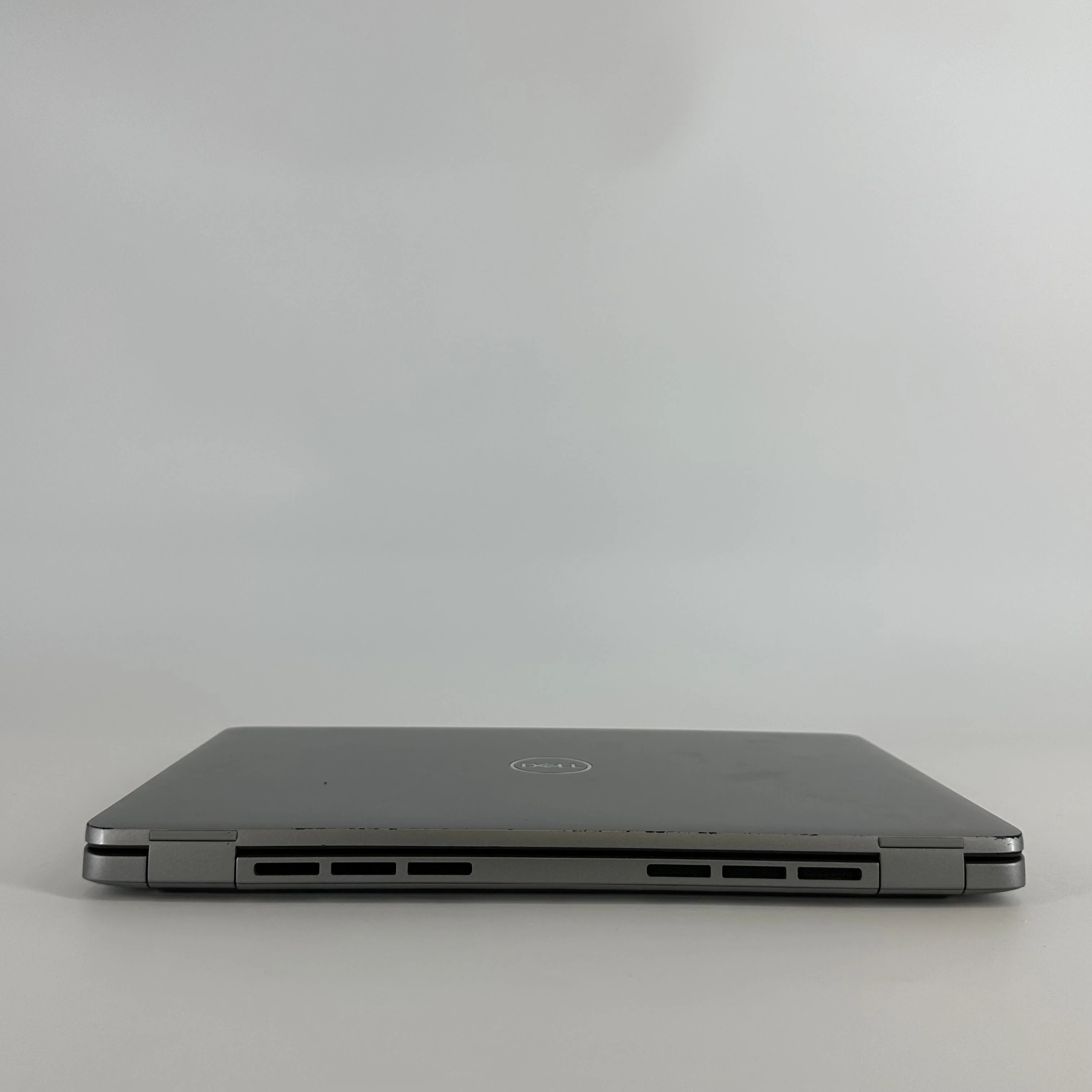 Dell Latitude 5440 14 Gray 1.8 GHz Intel Core i7 13th Gen. 16GB RAM 512GB Solid State Drive - Image 11