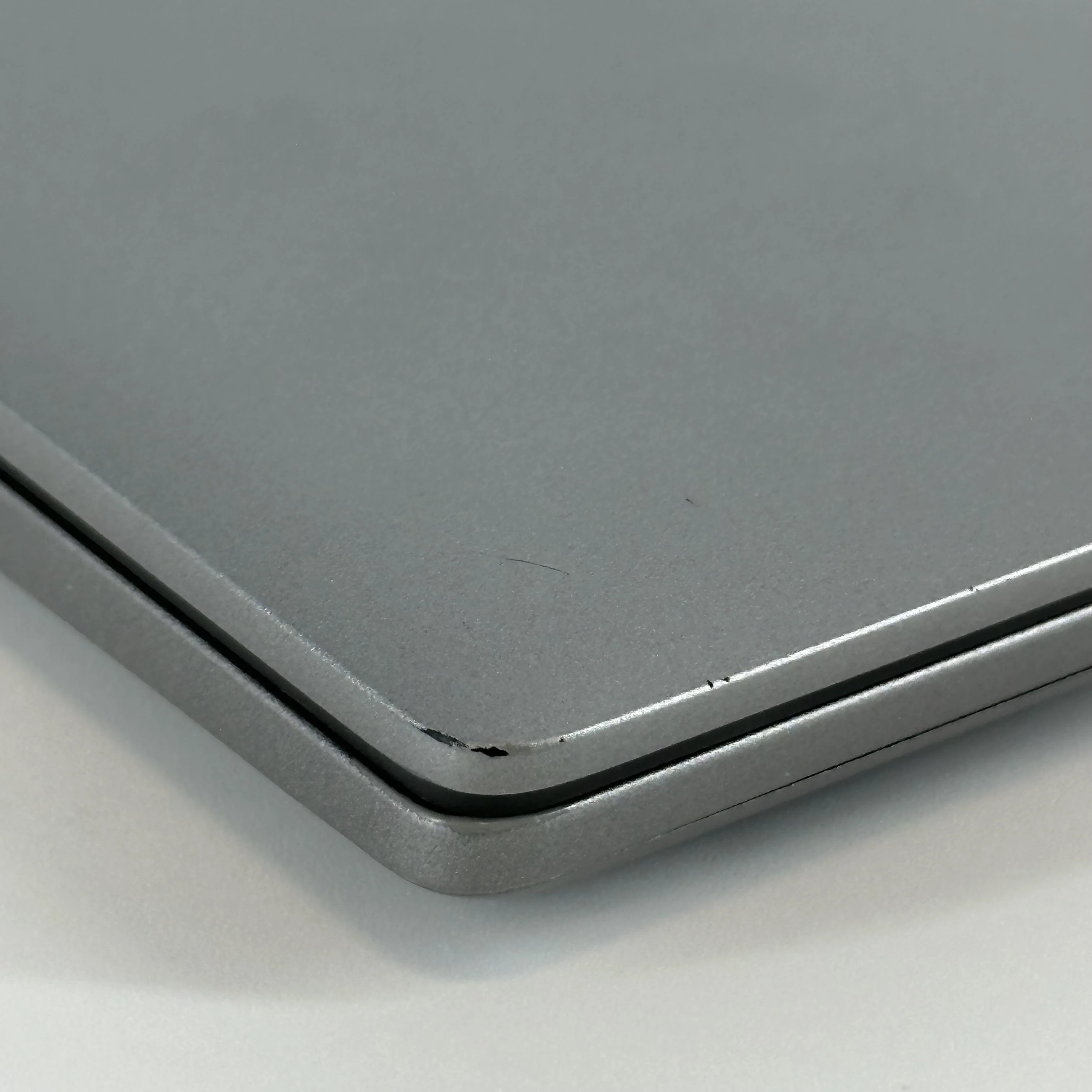 Dell Latitude 5440 14 Gray 1.8 GHz Intel Core i7 13th Gen. 16GB RAM 512GB Solid State Drive - Image 15