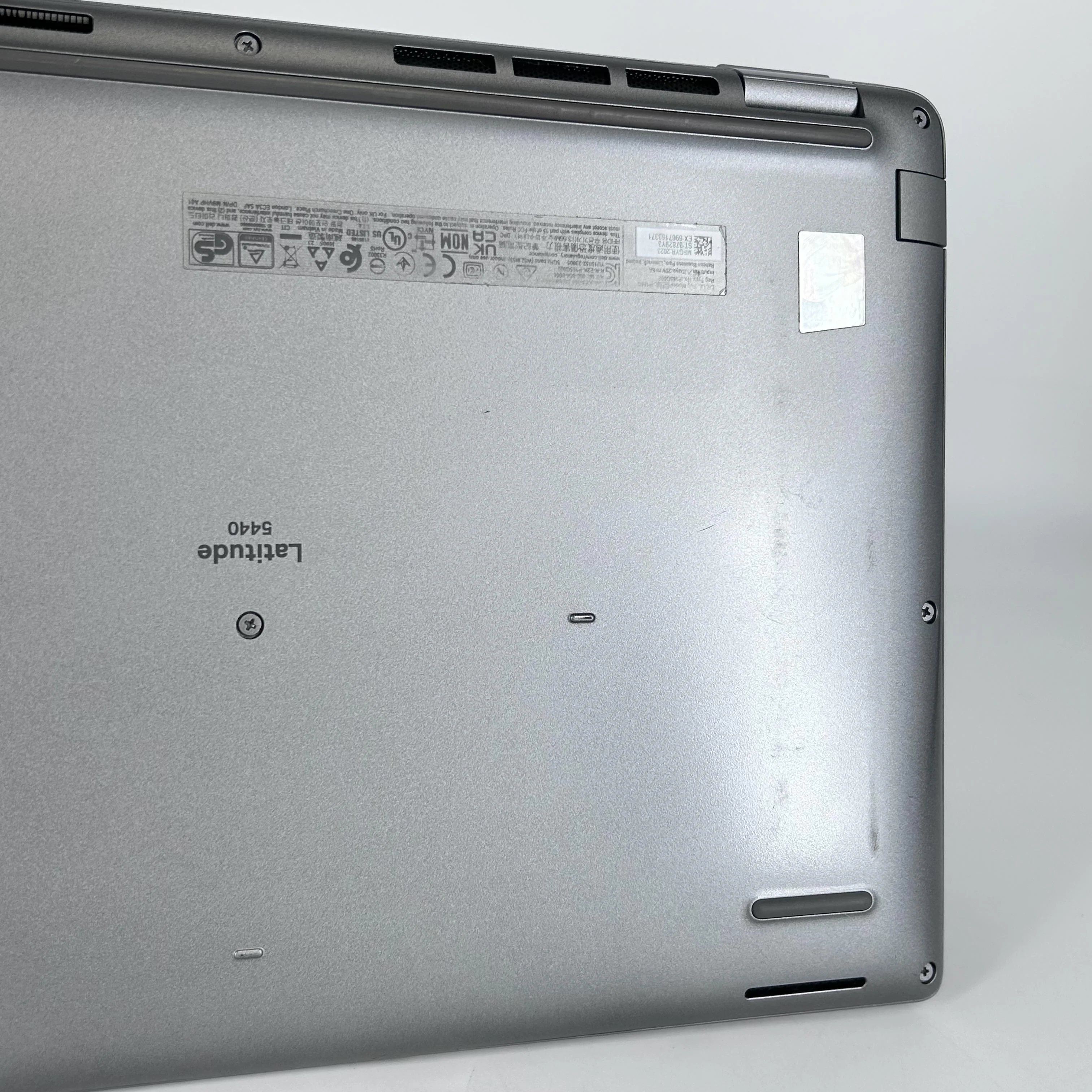 Dell Latitude 5440 14 Gray 1.9 GHz Intel Core i7 13th Gen. 32GB RAM 512GB Solid State Drive - Image 16