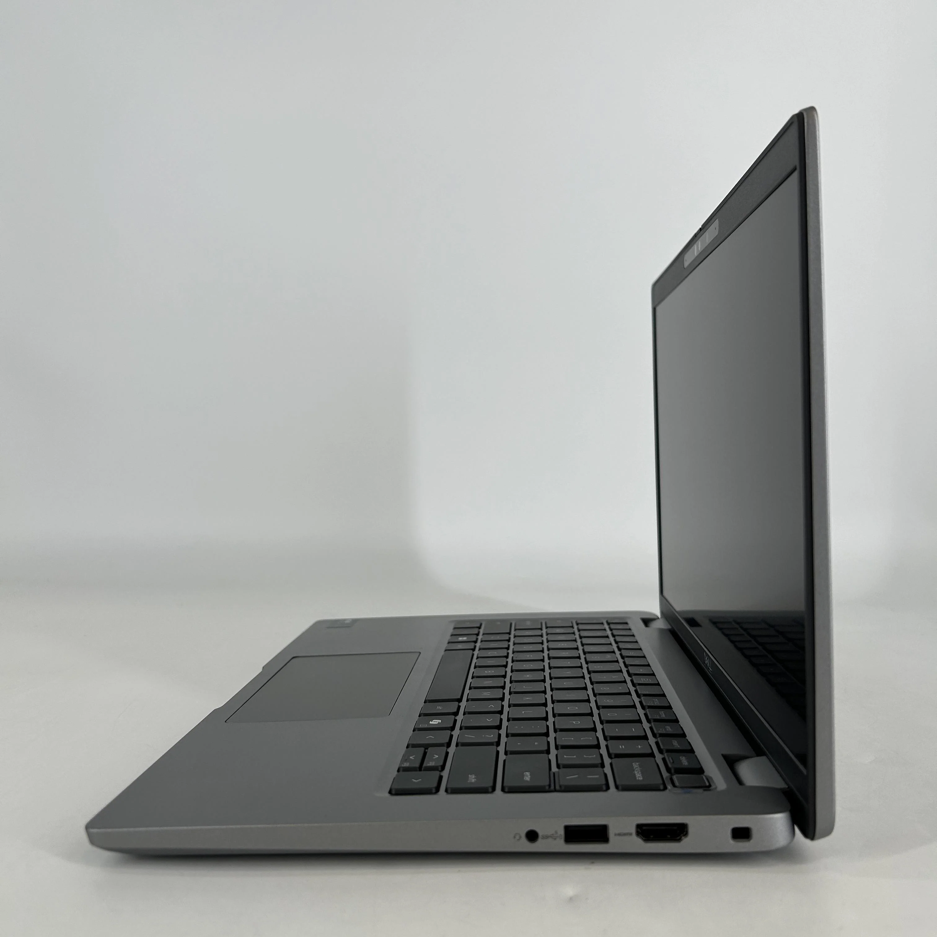 Dell Latitude 5450 14 Gray 1.6 GHz Intel Core Ultra 5 16GB RAM 256GB Solid State Drive - Image 6
