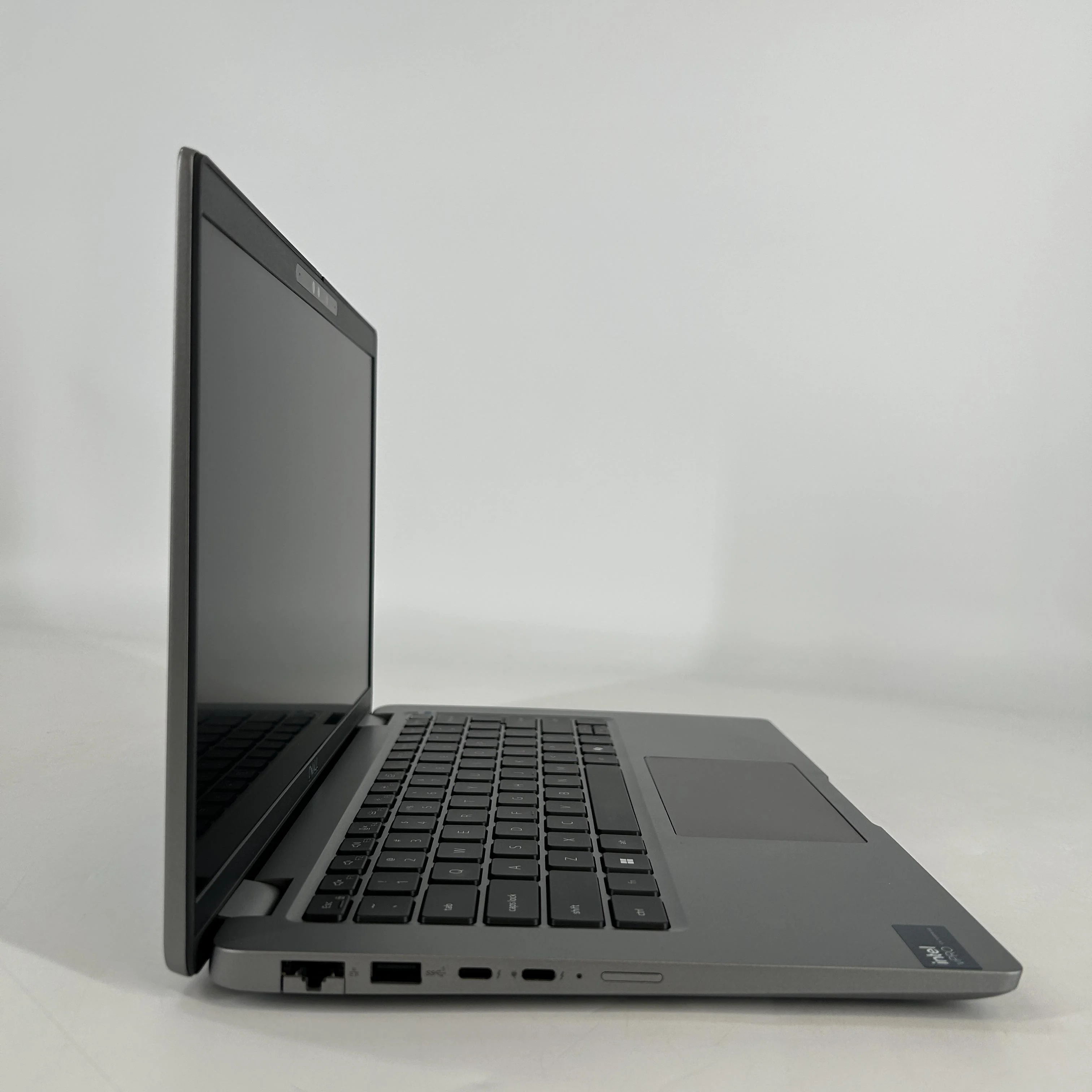 Dell Latitude 5450 14 Gray 1.6 GHz Intel Core Ultra 5 16GB RAM 256GB Solid State Drive - Image 3