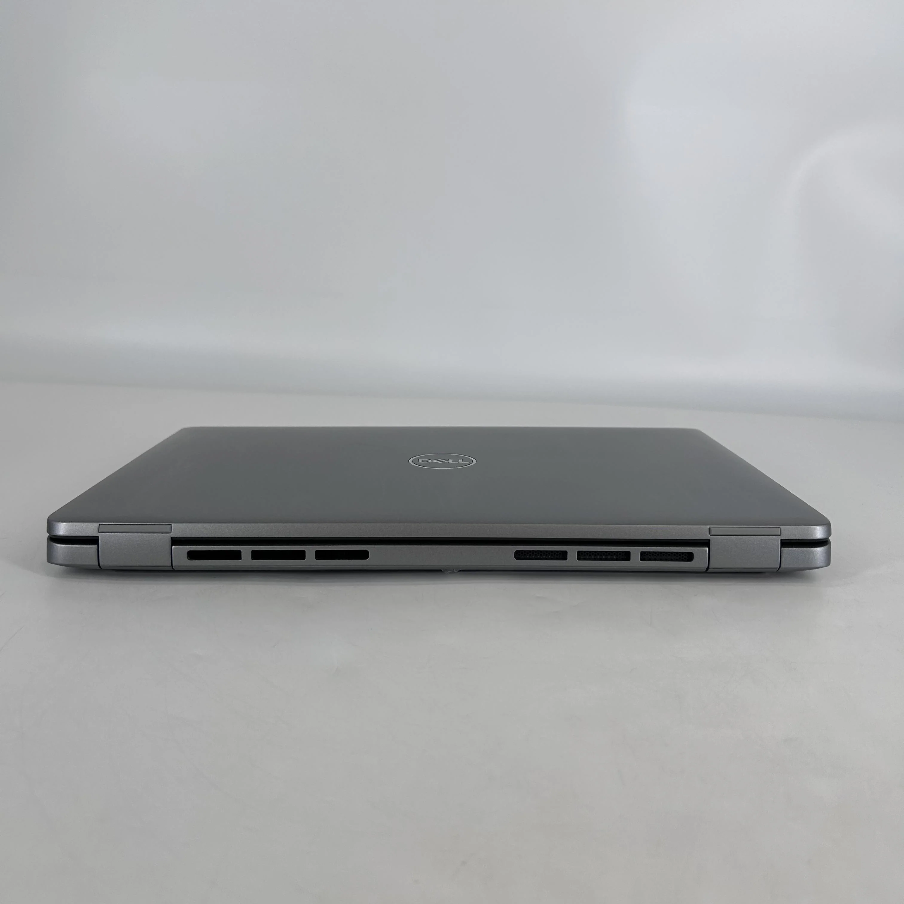 Dell Latitude 5450 14 Gray 1.7 GHz Intel Core Ultra 7 16GB RAM 512GB Solid State Drive - Image 7