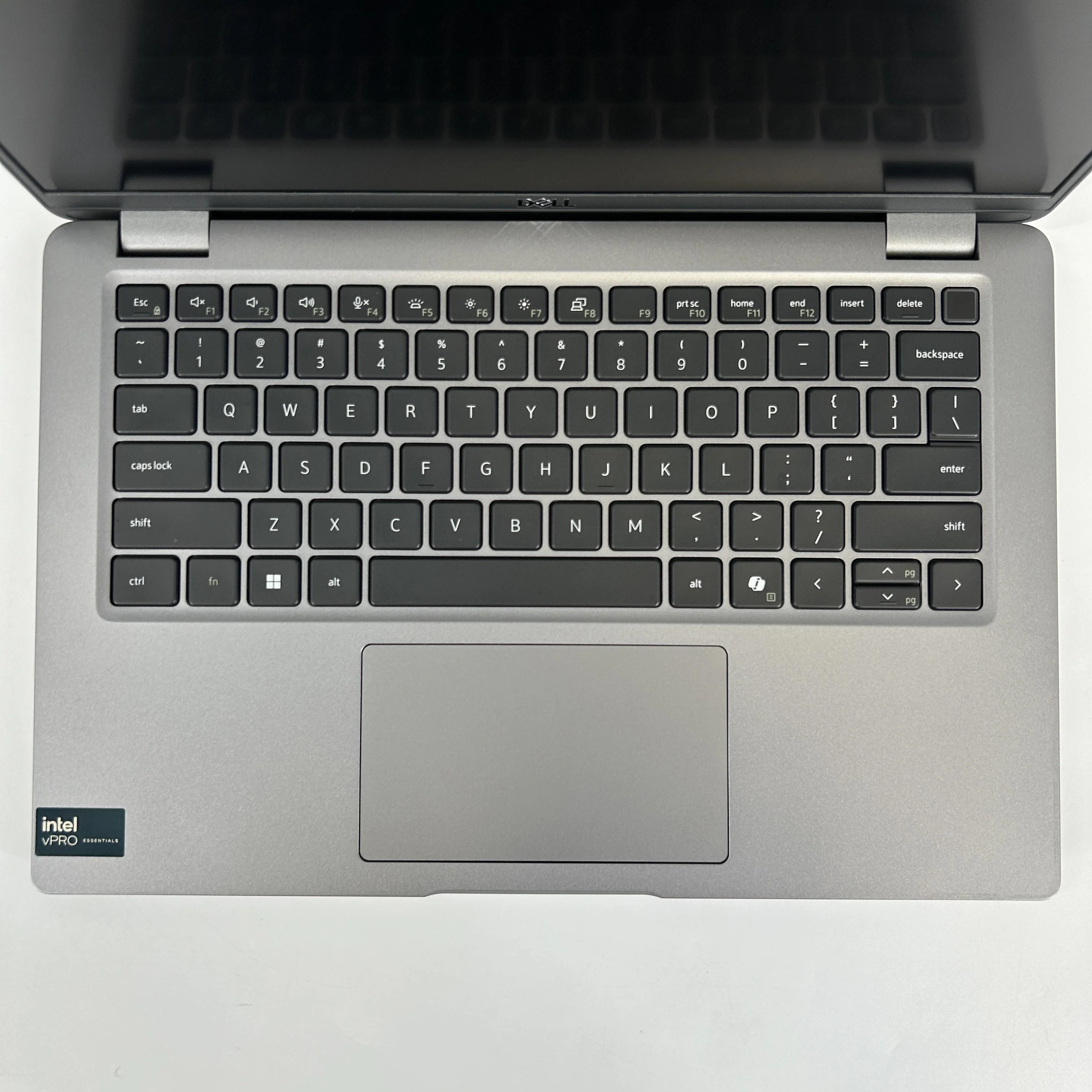 Dell Latitude 5450 14 Gray 1.7 GHz Intel Core Ultra 7 32GB RAM 256GB Solid State Drive - Image 2