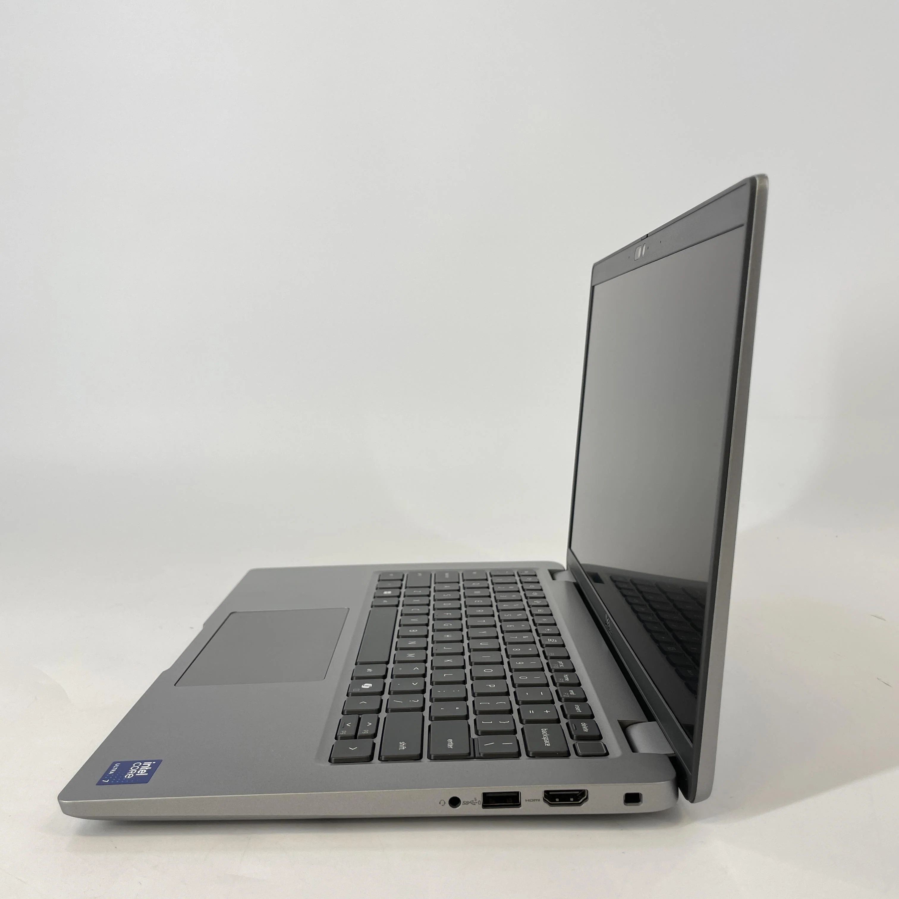 Dell Latitude 5450 14 Gray 3.8 GHz Intel Core Ultra 7 32GB RAM 512GB Solid State Drive - Image 4