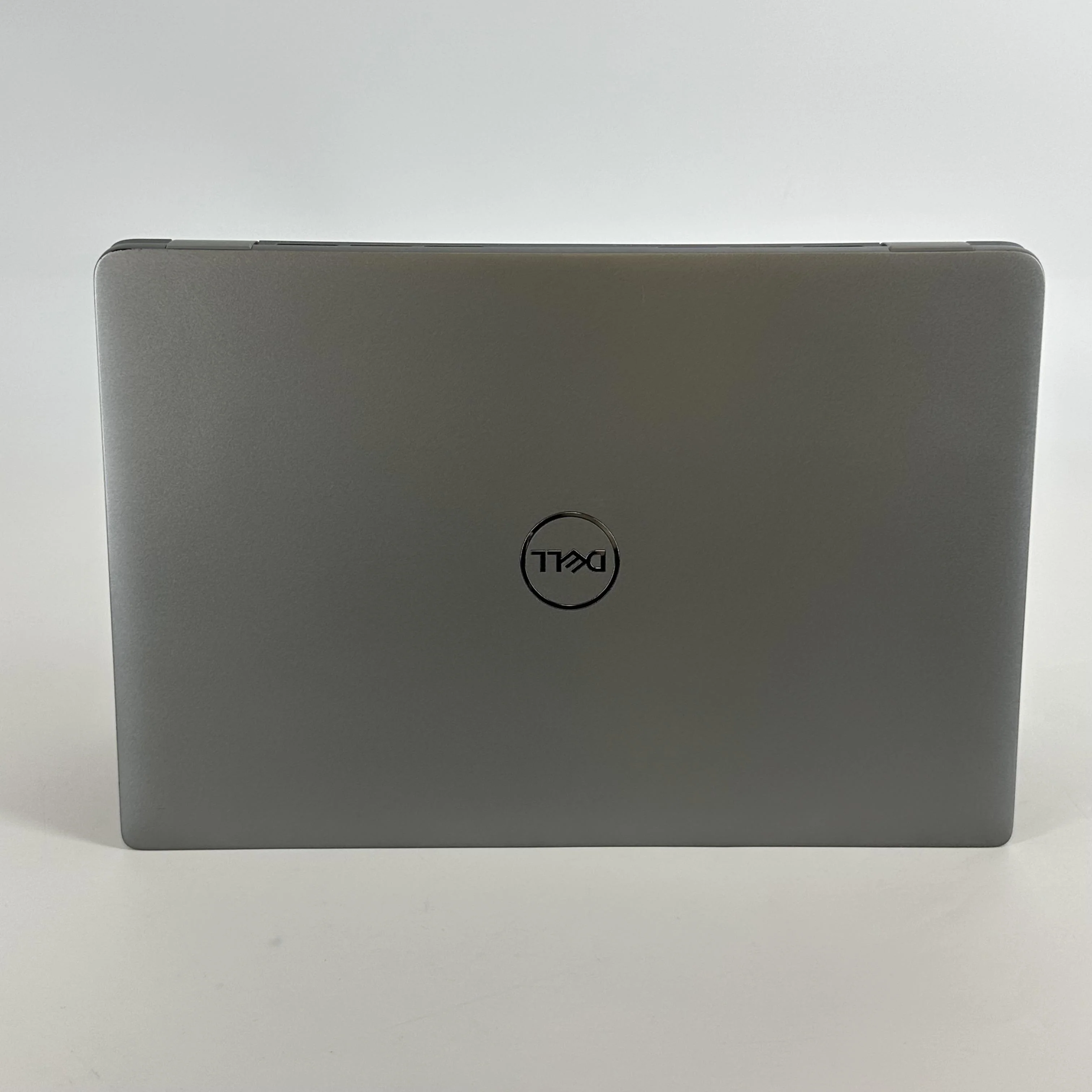 Dell Latitude 5450 14 Gray 3.8 GHz Intel Core Ultra 7 32GB RAM 512GB Solid State Drive - Image 6