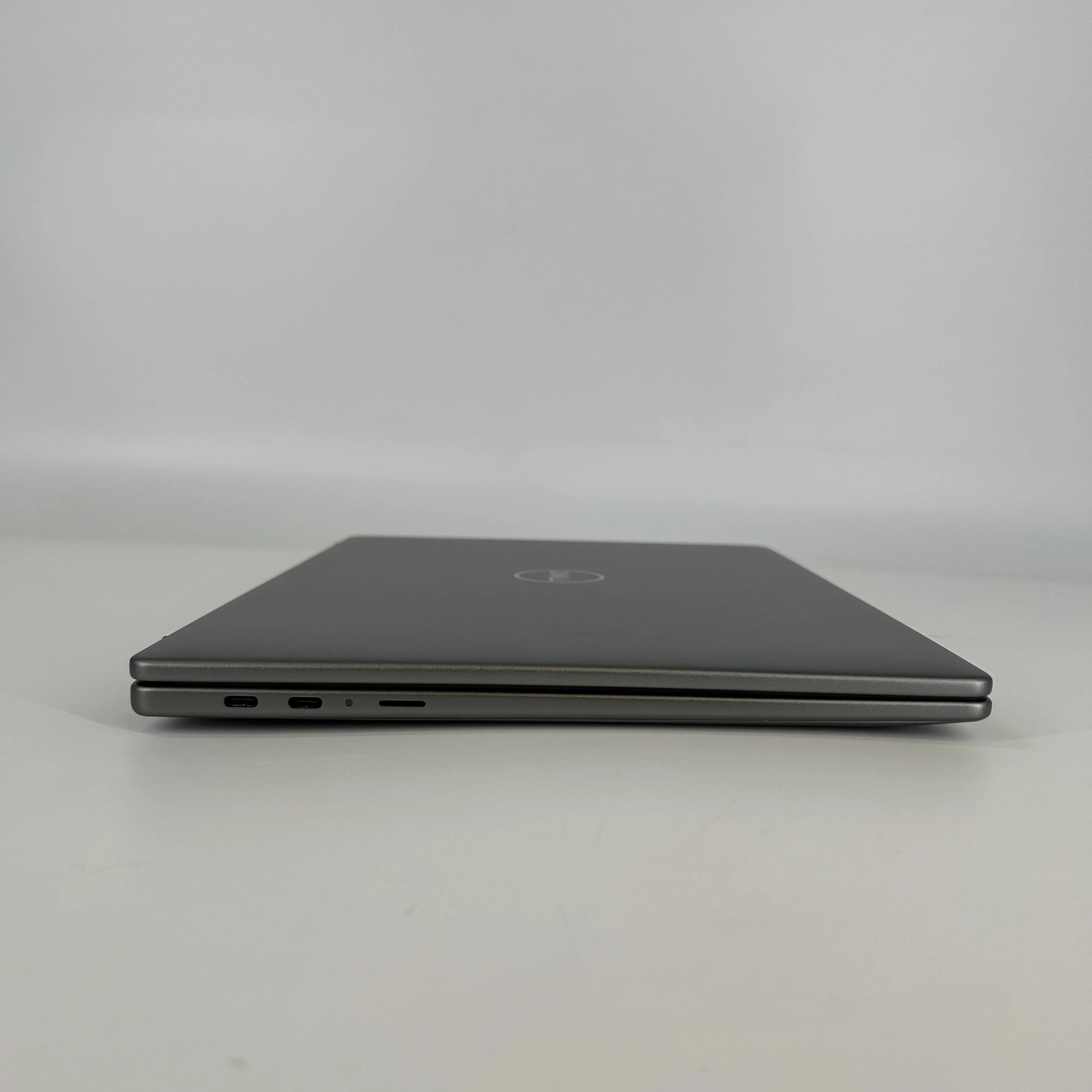 Dell Latitude 5455 14 Gray 3.4 GHz Qualcomm Snapdragon X Plus 32GB RAM 512GB Solid State Drive - Image 8