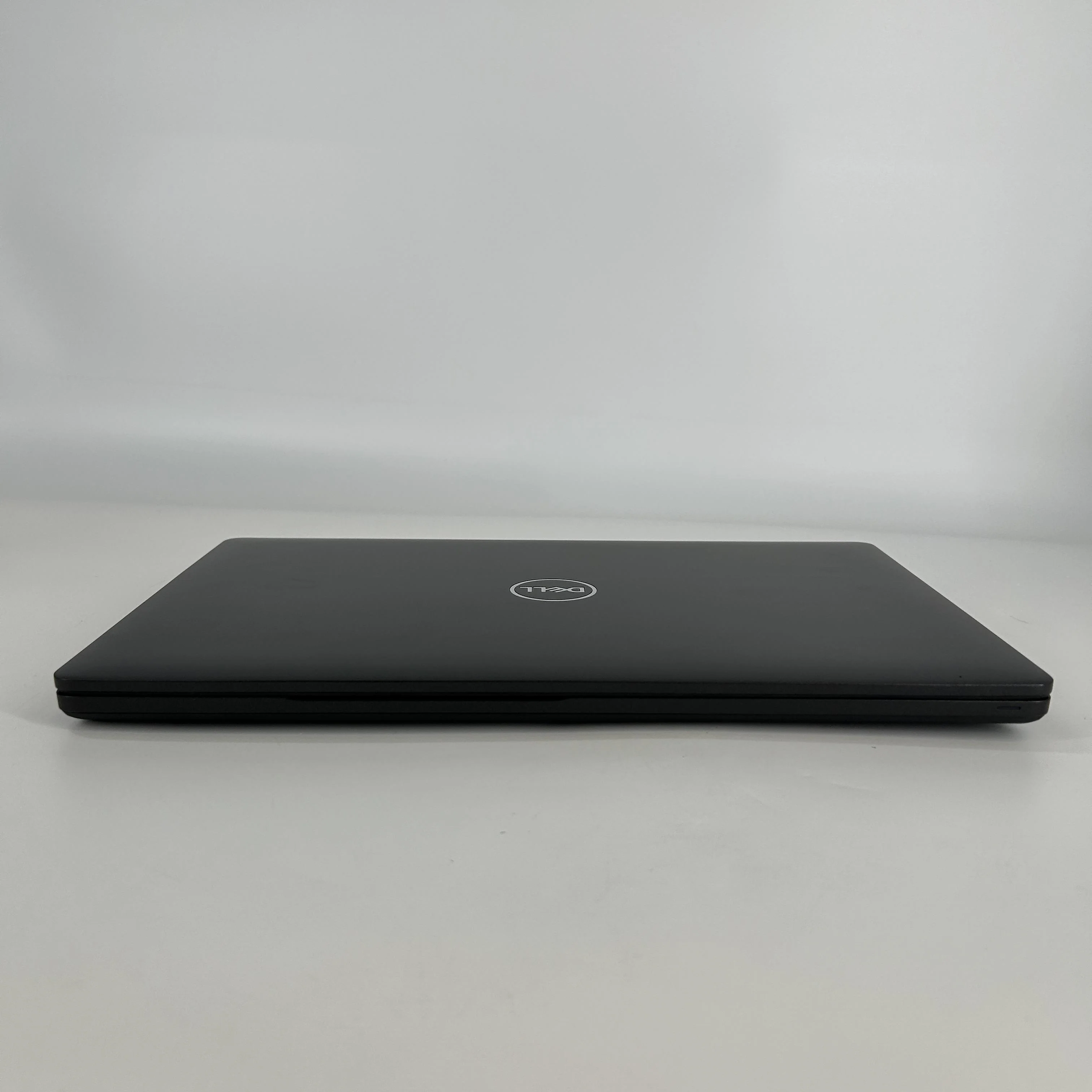 Dell Latitude 5500 15.6 Black 1.9 GHz Intel Core i7 8th Gen. 16GB RAM 256GB Solid State Drive AMD Radeon 540X 2 GB - Image 8