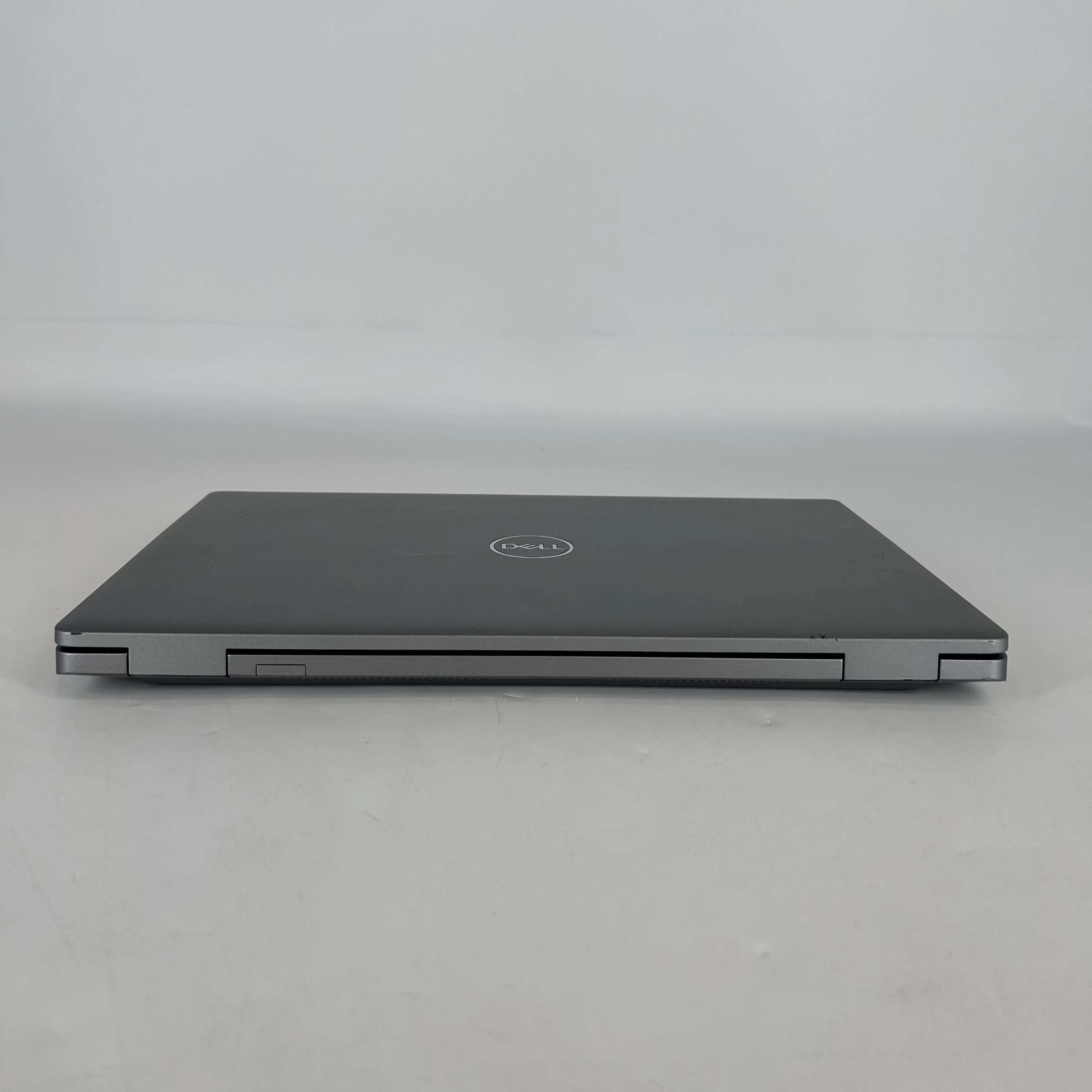 Dell Latitude 5520 15.6 Gray 3.0 GHz Intel Core i7 11th Gen. 32GB RAM 512GB Solid State Drive - Image 6