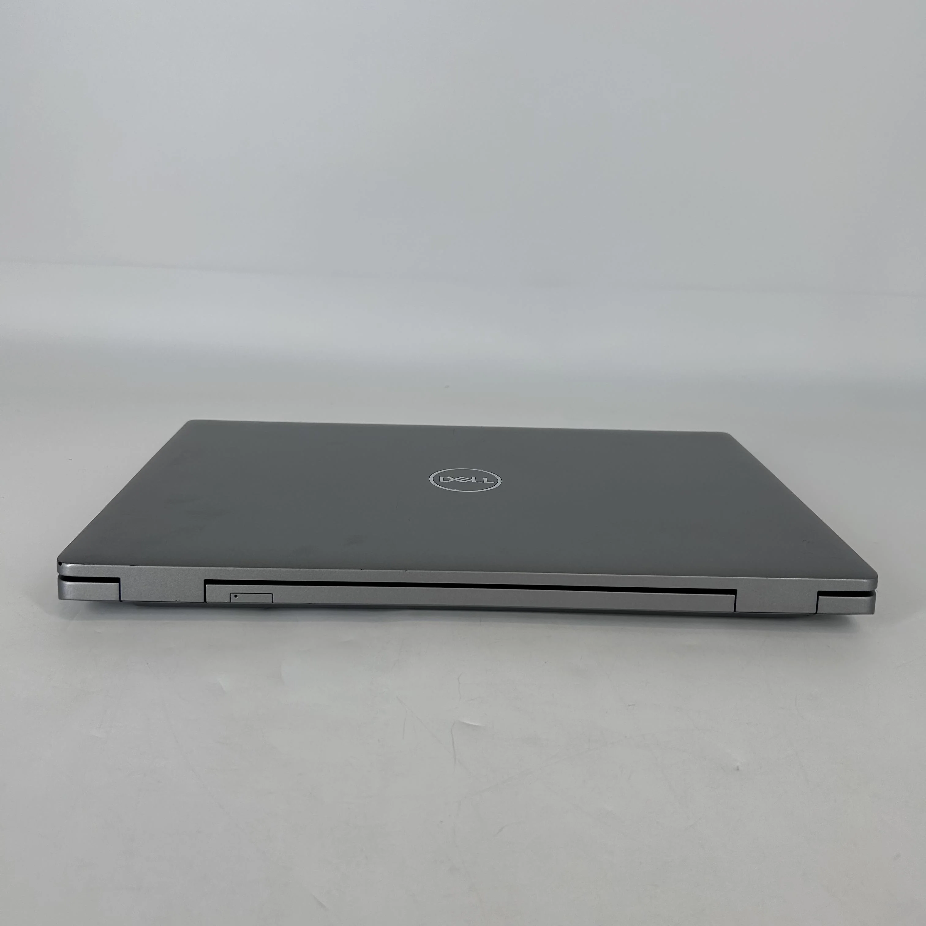 Dell Latitude 5520 15.6 Gray 3.0 GHz Intel Core i7 11th Gen. 32GB RAM 512GB Solid State Drive - Image 41