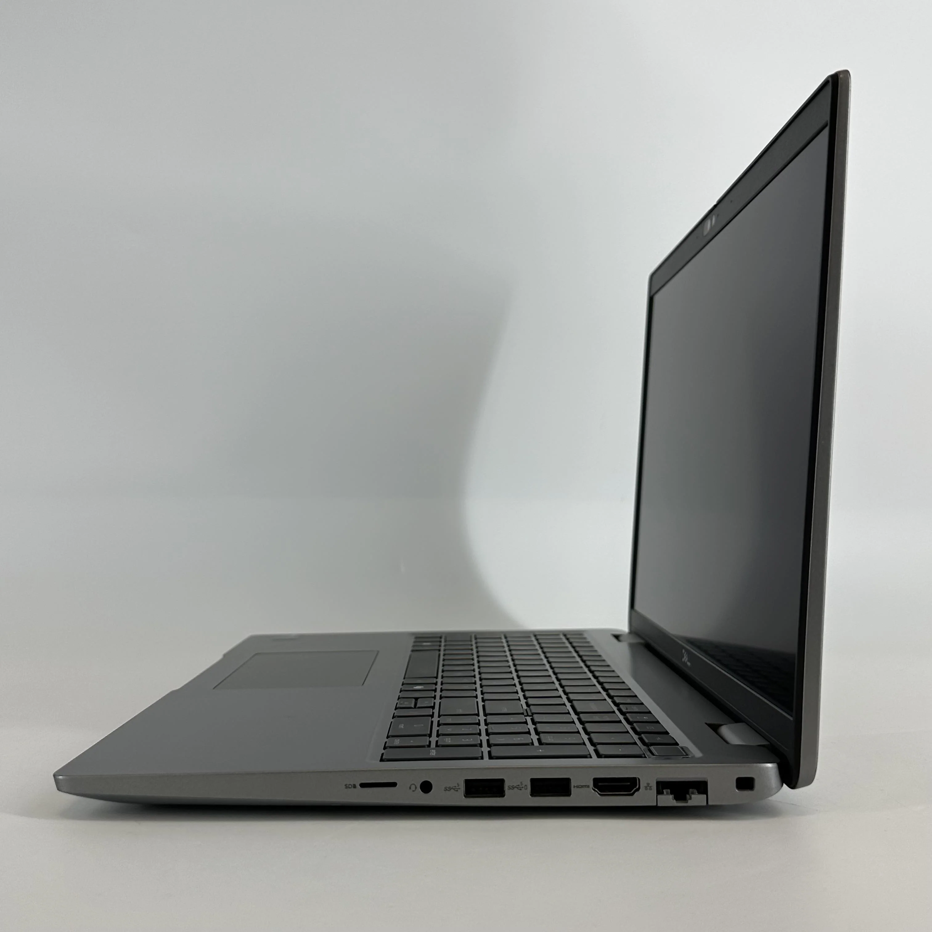 Dell Latitude 5550 15.6 Gray 1.7 GHz Intel Core Ultra 7 16GB RAM 512GB Solid State Drive - Image 8