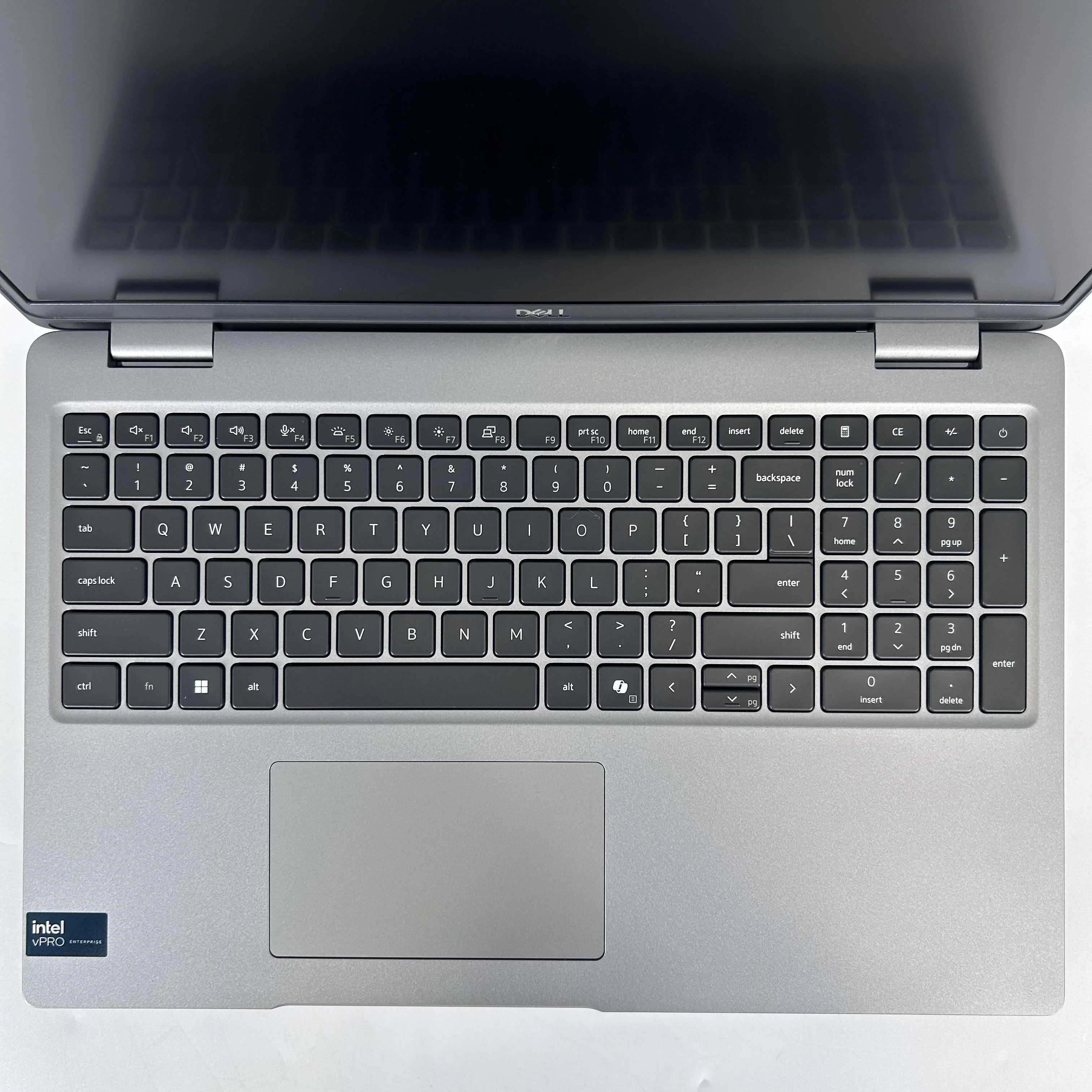 Dell Latitude 5550 15.6 Gray 1.7 GHz Intel Core Ultra 7 32GB RAM 512GB Solid State Drive - Image 2