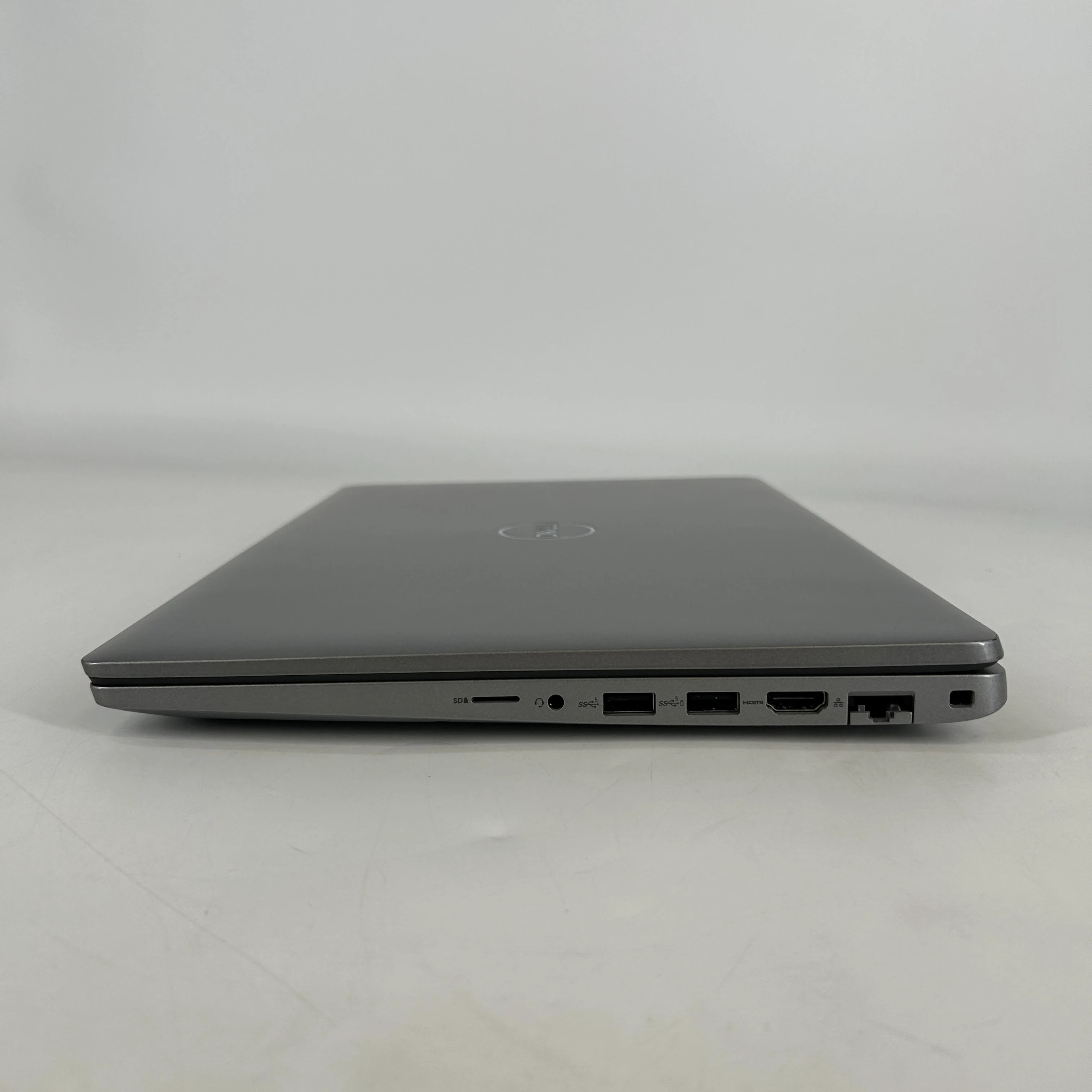 Dell Latitude 5550 15.6 Gray 1.7 GHz Intel Core Ultra 7 32GB RAM 512GB Solid State Drive - Image 4
