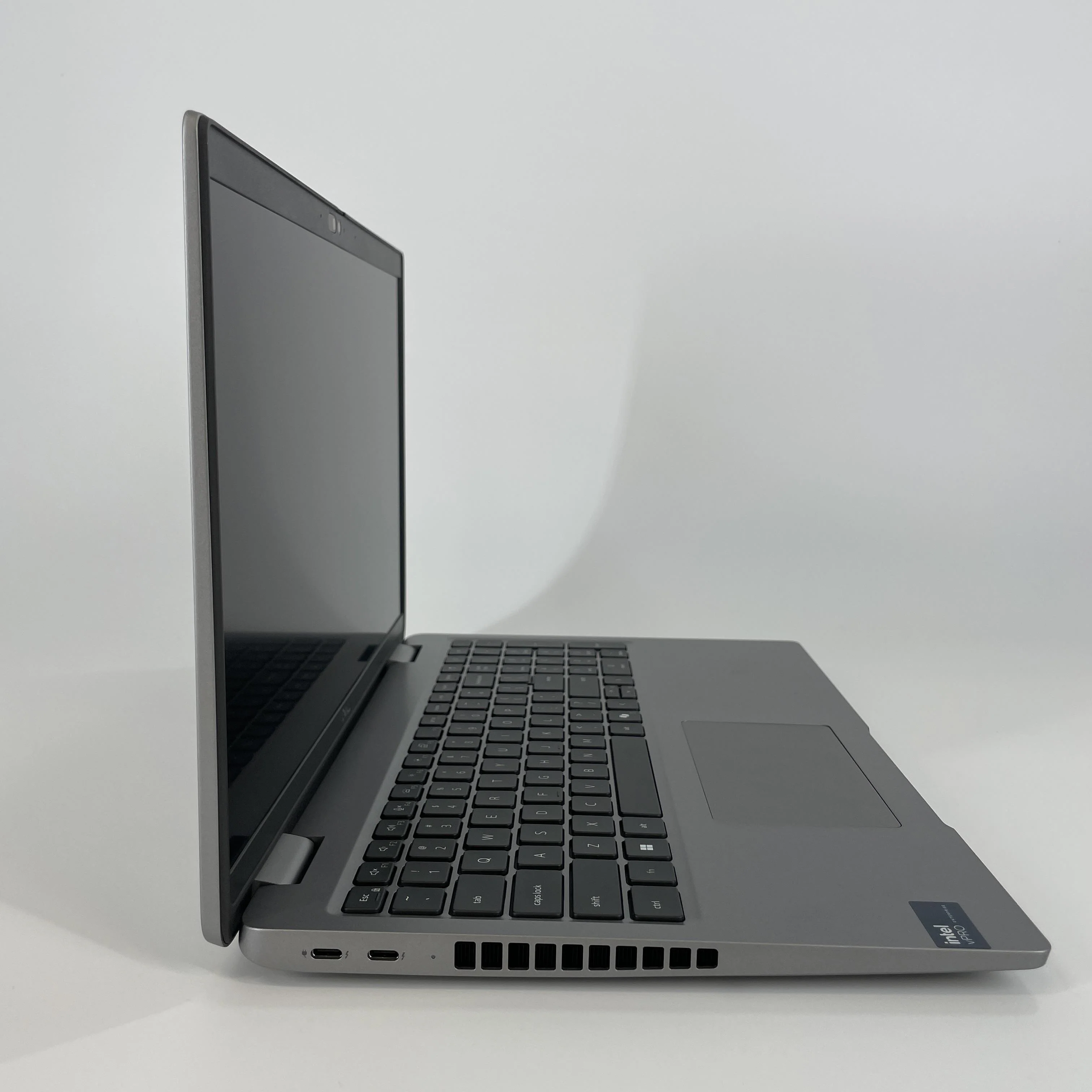 Dell Latitude 5550 15.6 Gray 2.1 GHz Intel Core Ultra 7 32GB RAM 512GB Solid State Drive - Image 3