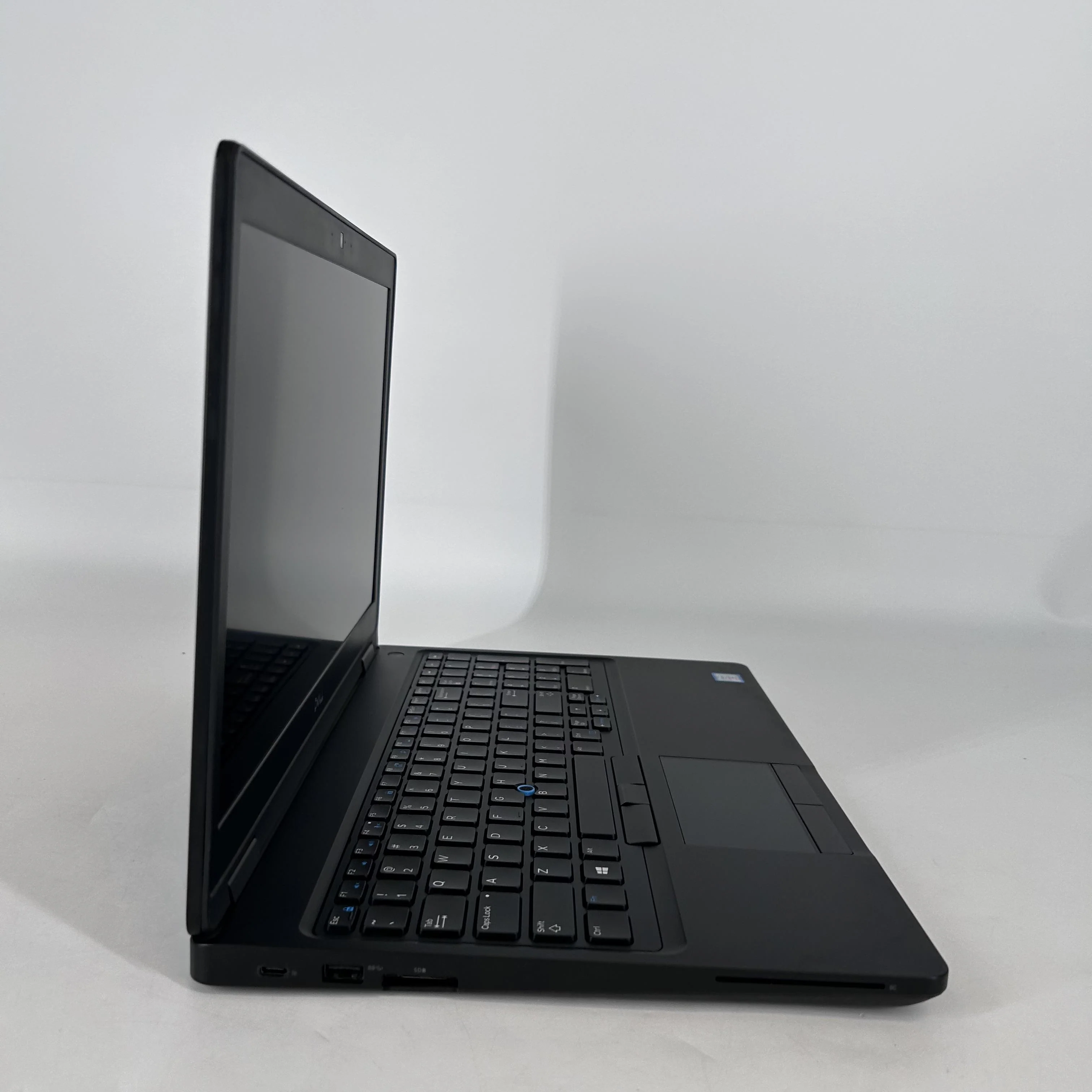 Dell Latitude 5591 15.6 Black 2.6 GHz Intel Core i7 8th Gen. 16GB RAM 512GB Solid State Drive - Image 3