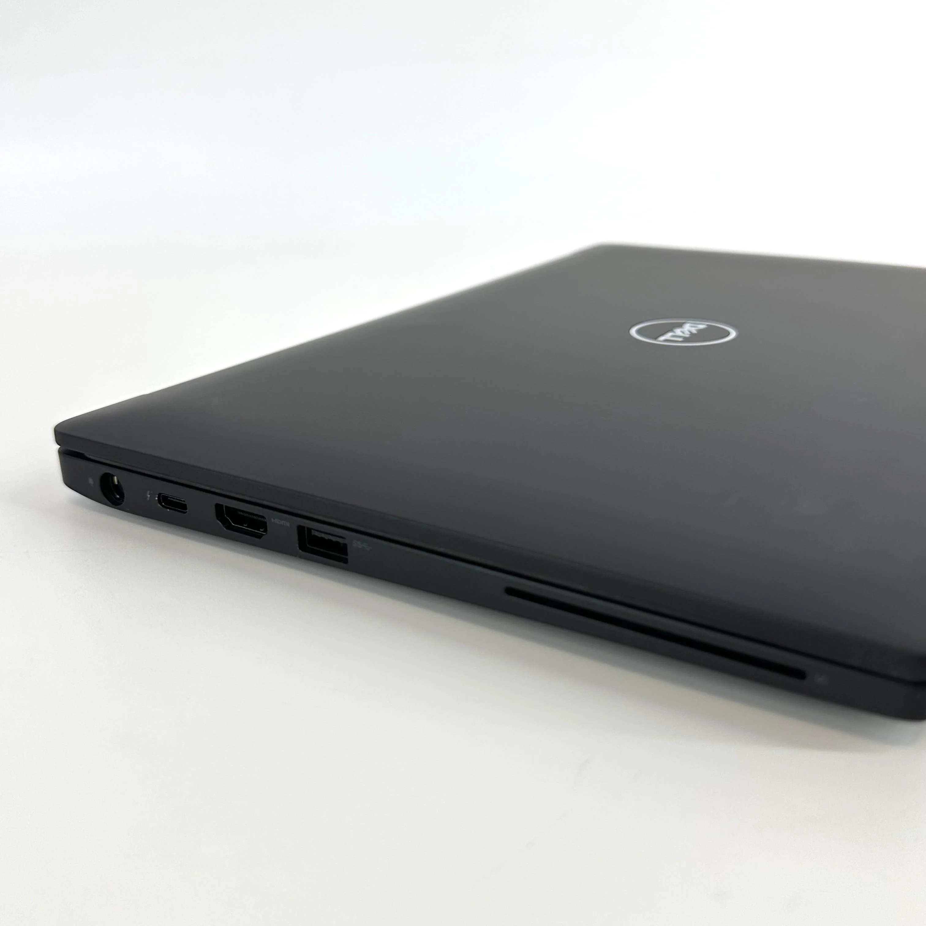 Dell Latitude 7280 12.5 Black 2.8 GHz Intel Core i7 7th Gen. 16GB RAM 256GB Solid State Drive - Image 10