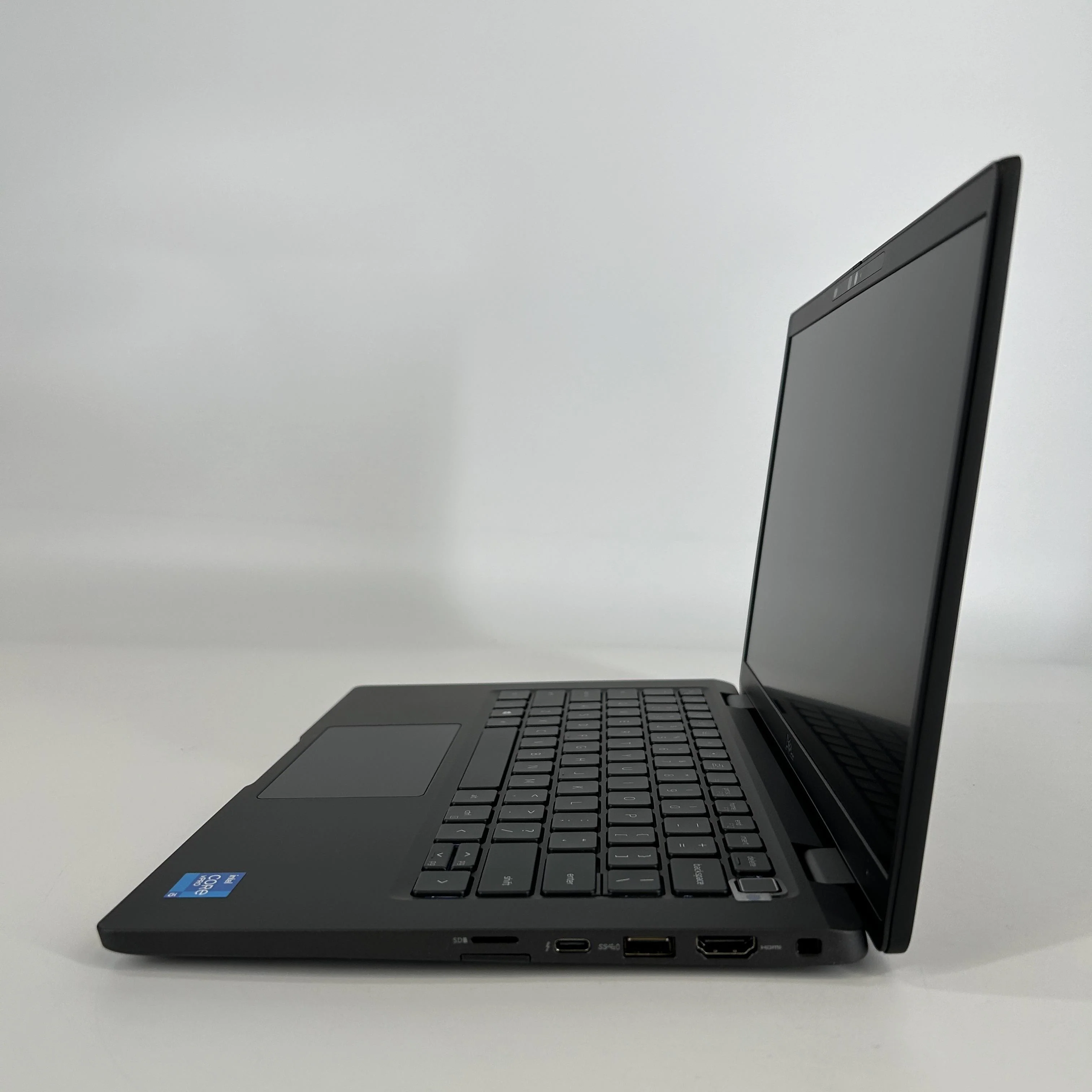 Dell Latitude 7320 13.3 Black 2.6 GHz Intel Core i5 11th Gen. 16GB RAM 256GB Solid State Drive - Image 4