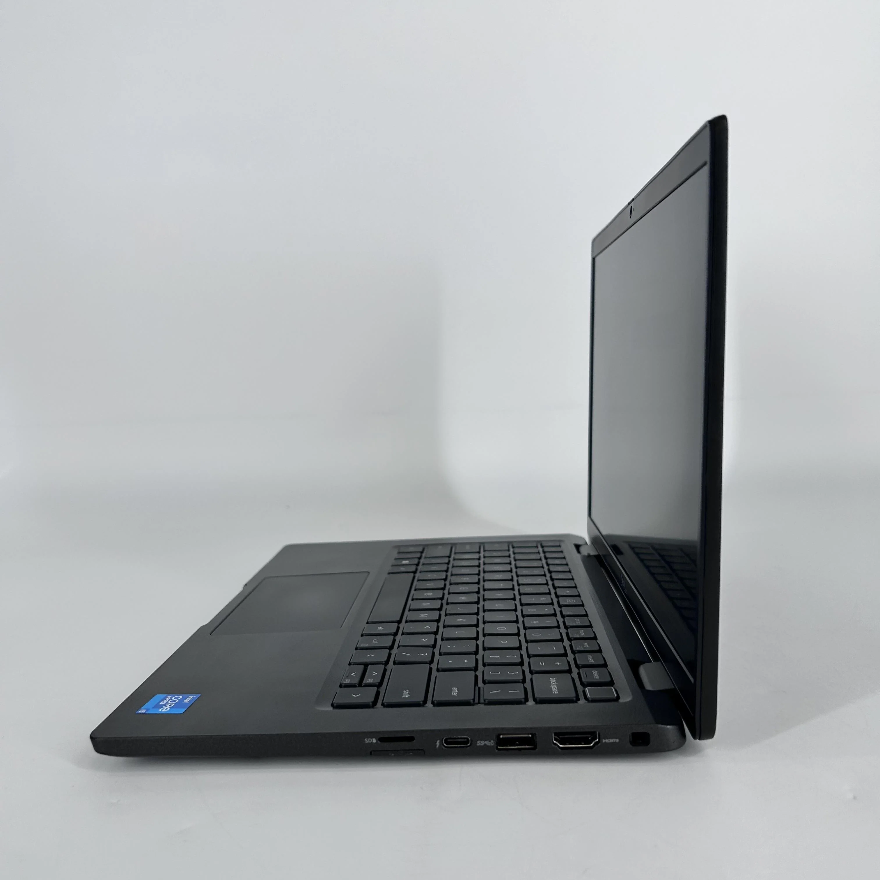 Dell Latitude 7320 13.3 Black 2.6 GHz Intel Core i5 11th Gen. 8GB RAM 256GB Solid State Drive - Image 4
