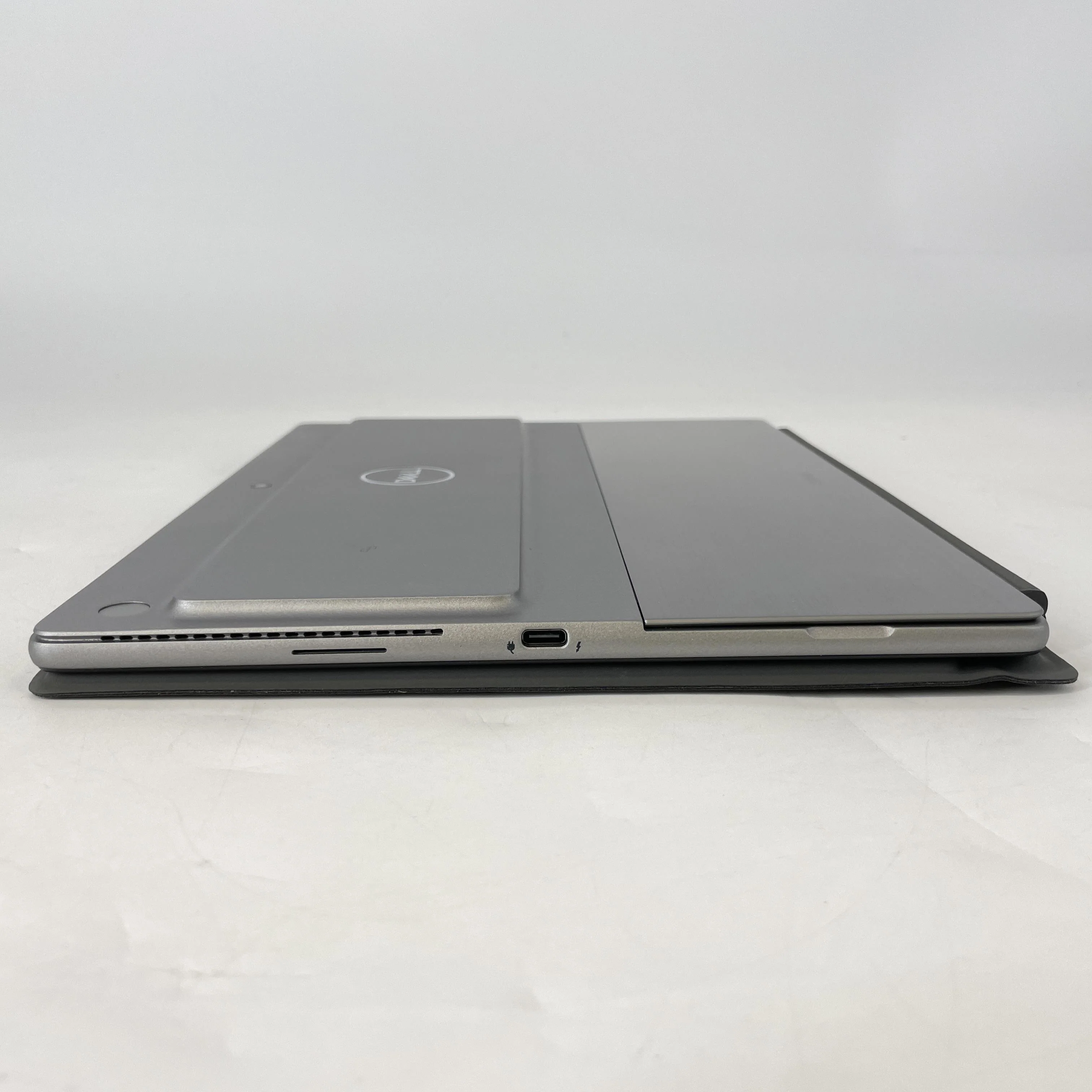 Dell Latitude 7320 (Detachable) 13.3 Gray 1.1 GHz Intel Core i5 11th Gen. 8GB RAM 256GB Solid State Drive - Image 10