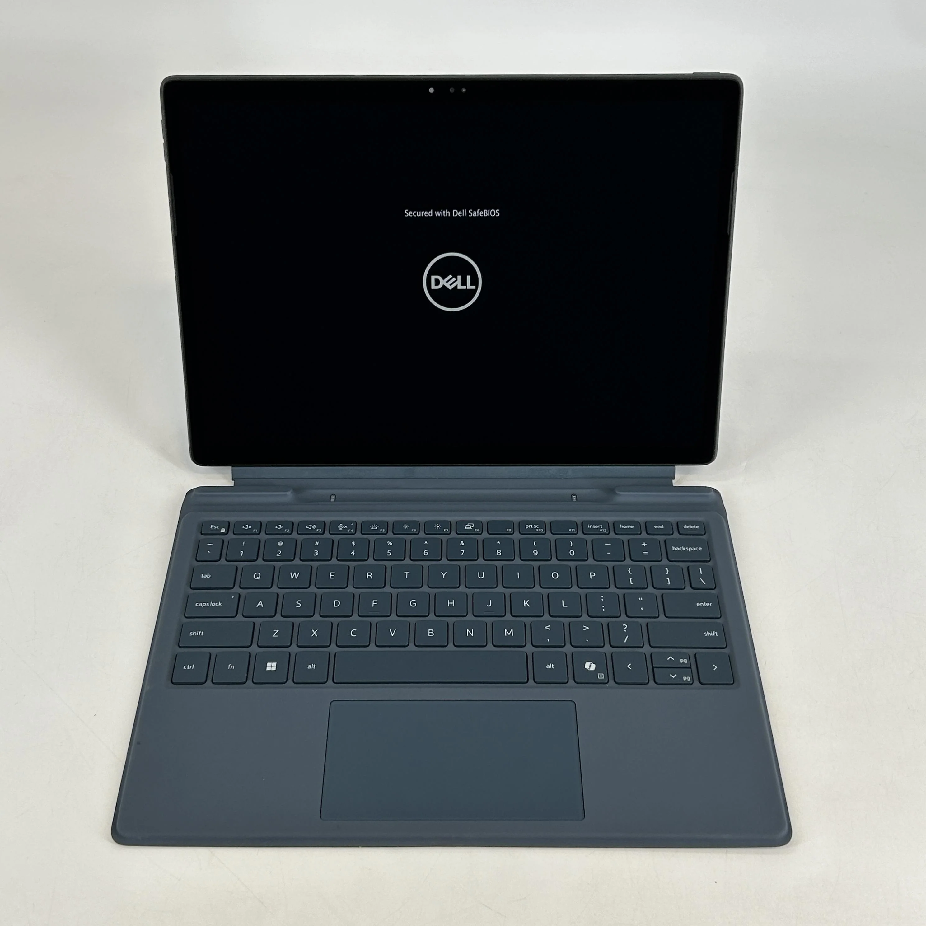 Dell Latitude 7350 13.3 Blue 4.4 GHz Intel Core Ultra 5 16GB RAM 256GB Solid State Drive